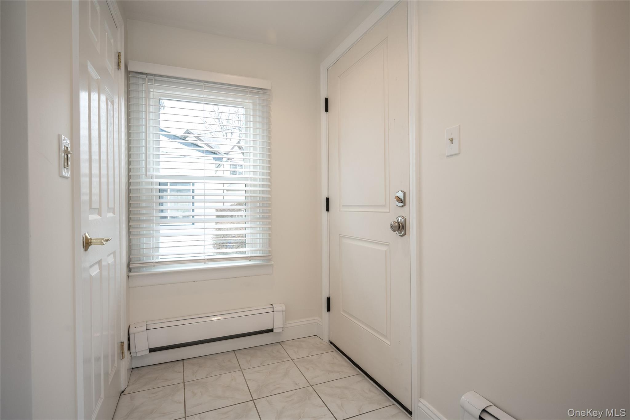 #4 photo, 14 Deane Place, Larchmont , NY 10538