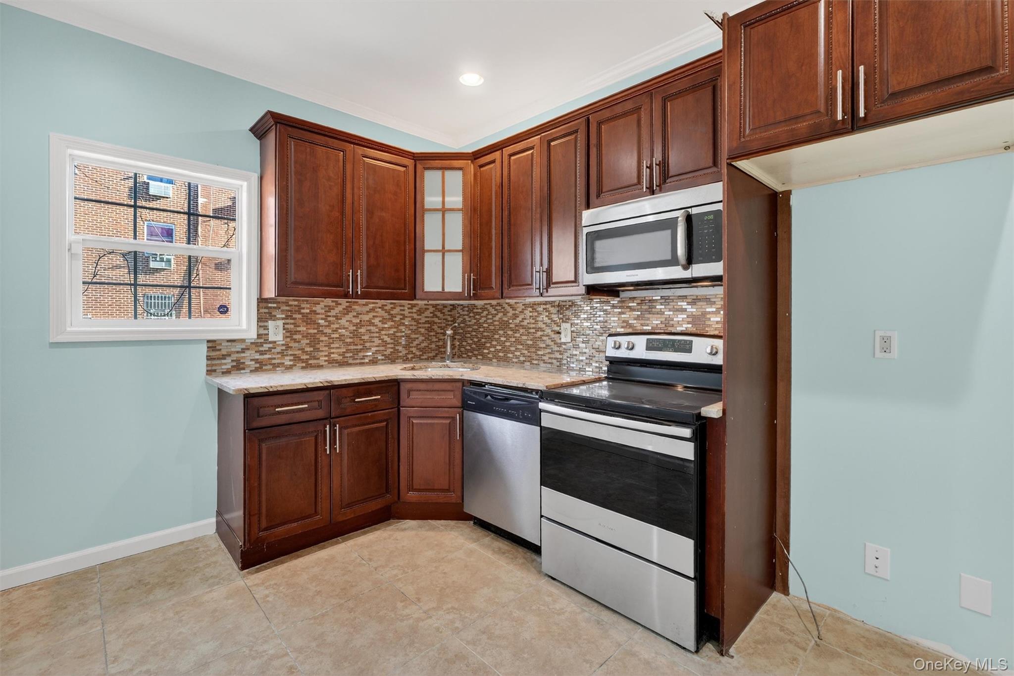 #12 photo, 636 Throggs Neck Expressway, Bronx , NY 10465