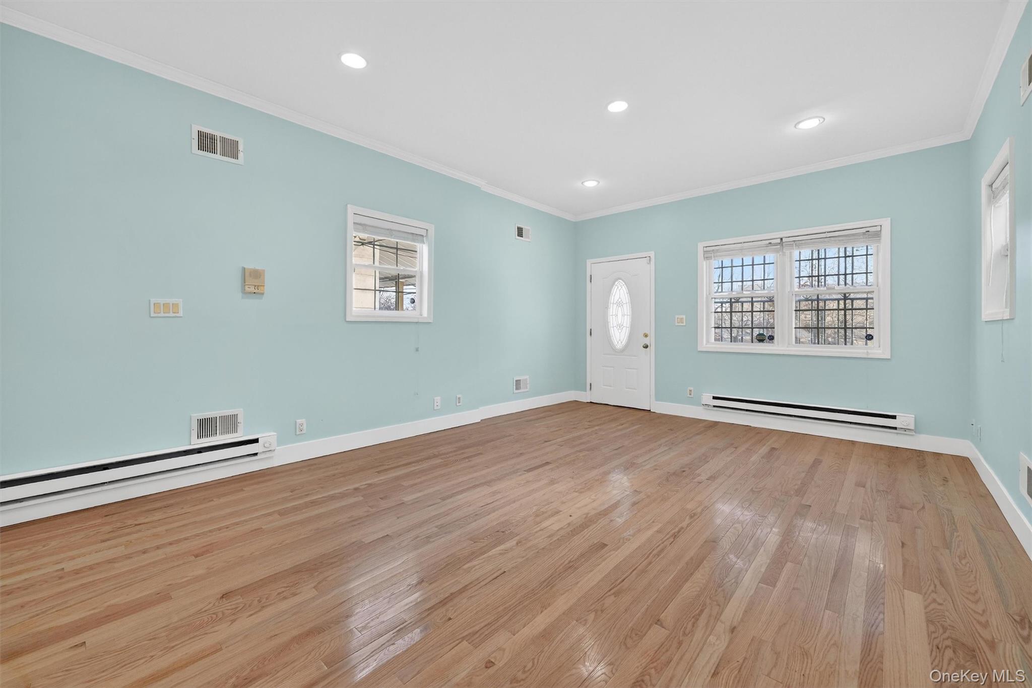 #6 photo, 636 Throggs Neck Expressway, Bronx , NY 10465