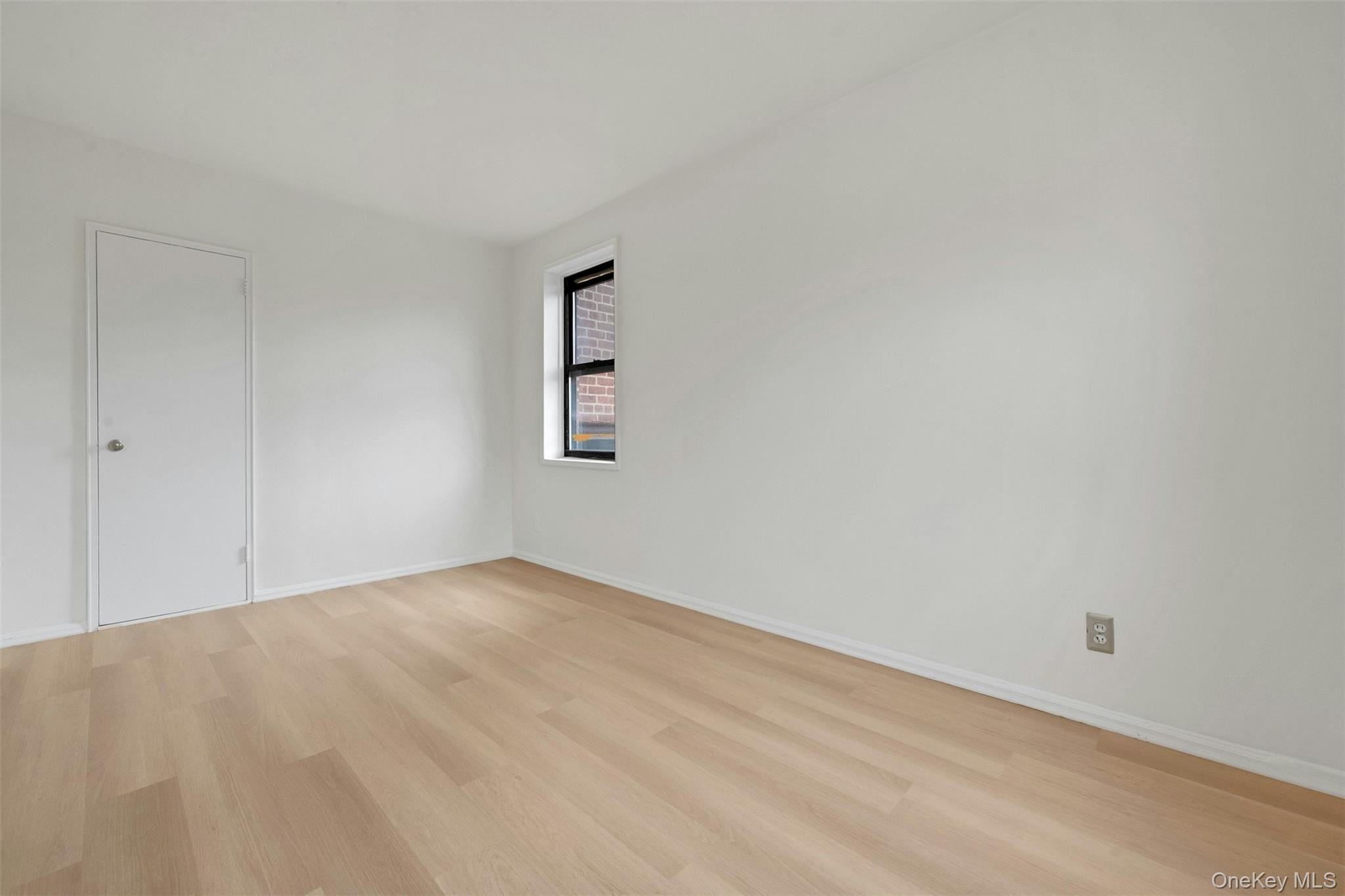 #14 photo, 620 Pelham Road, New Rochelle , NY 10805