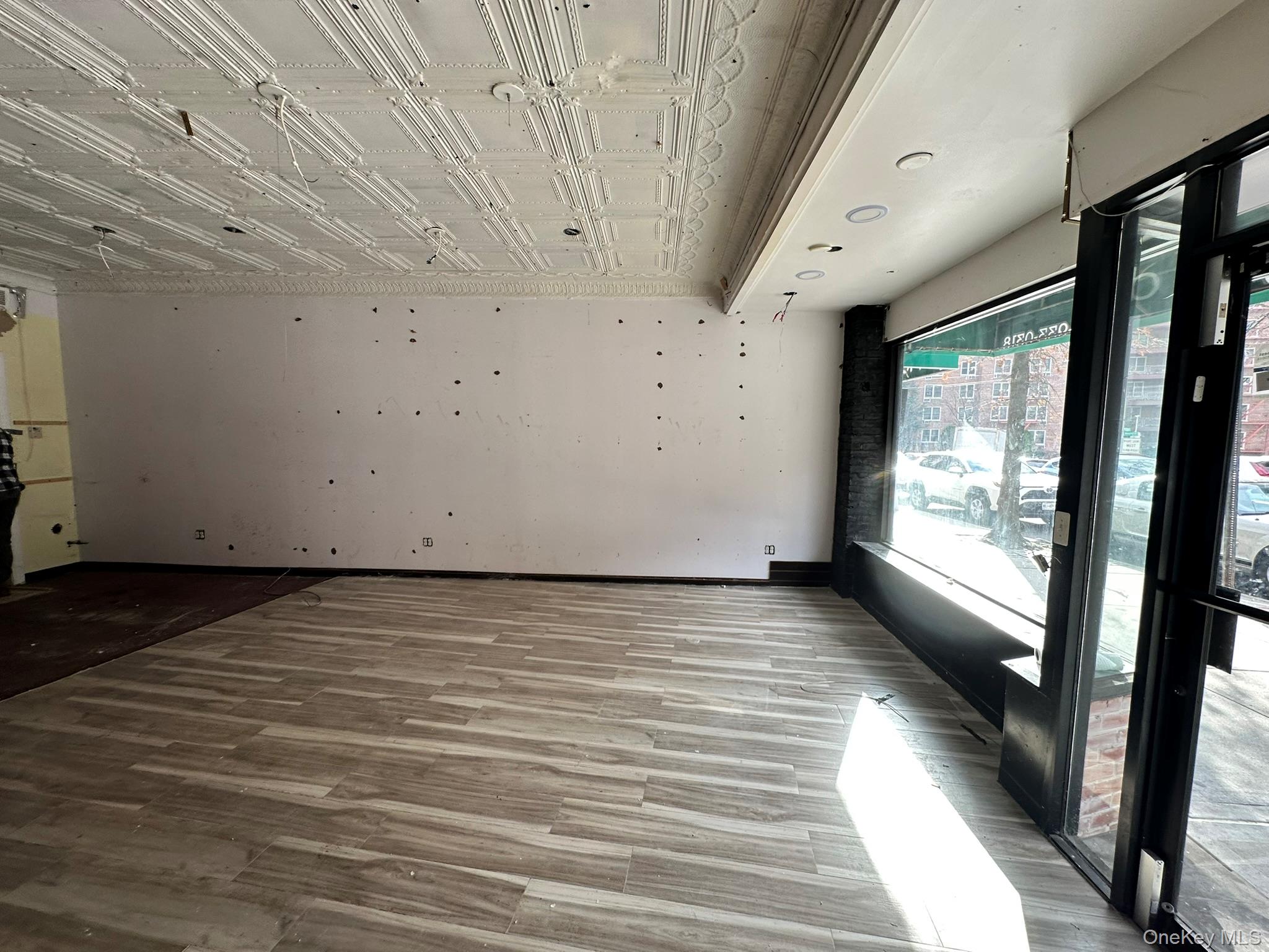 #3 photo, 44-29 Douglaston Parkway, Douglaston , NY 11363