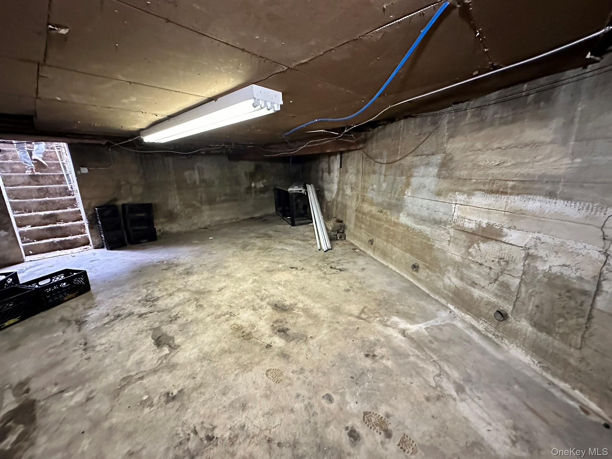 #6 photo, 44-29 Douglaston Parkway, Douglaston , NY 11363