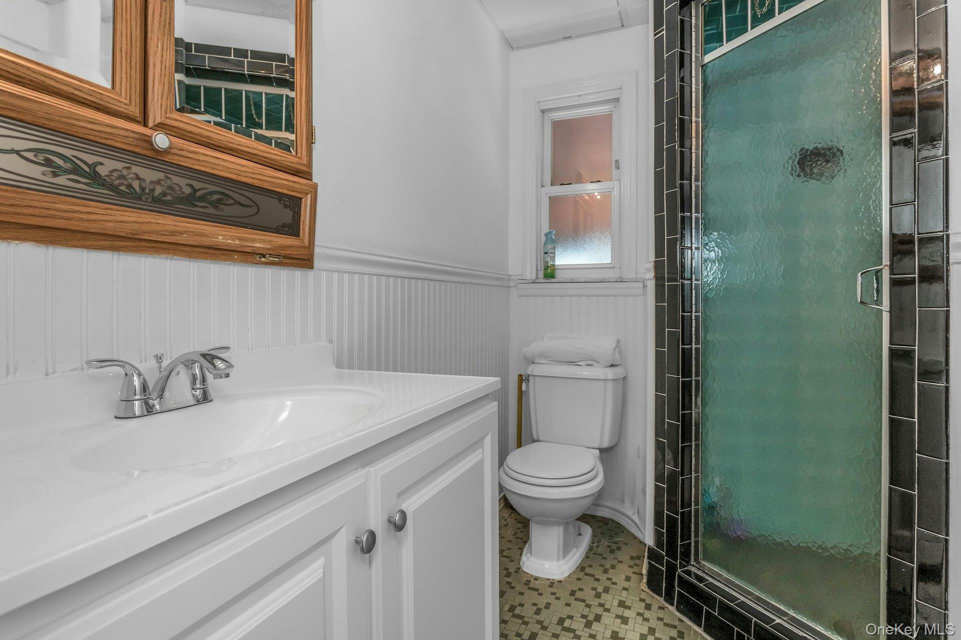 #11 photo, 17 Linwood Place, नासाउ काउंटी Massapequa Park , NY 11762