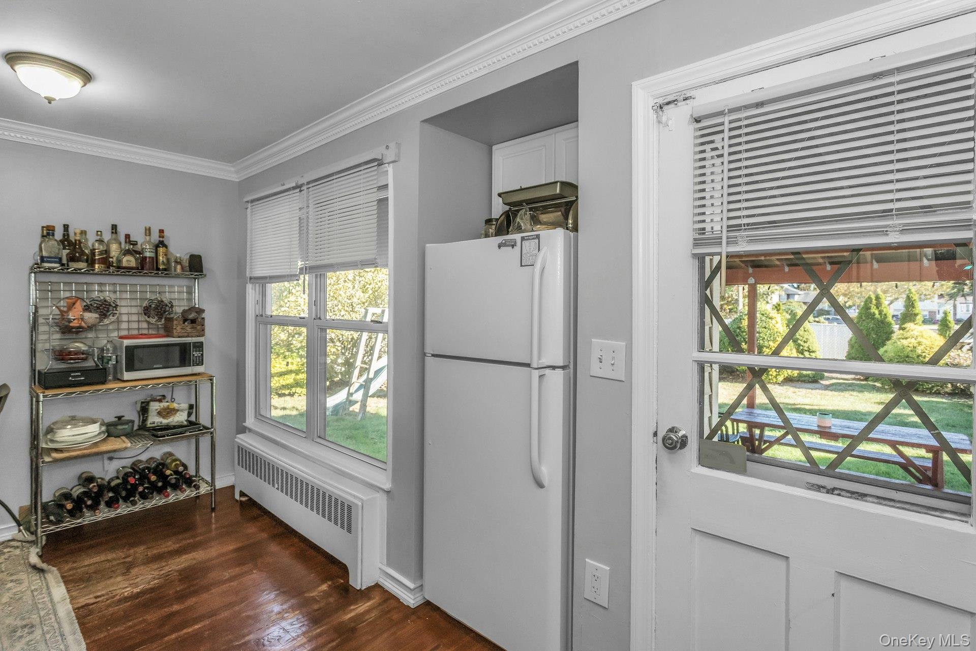 #8 photo, 17 Linwood Place, नासाउ काउंटी Massapequa Park , NY 11762