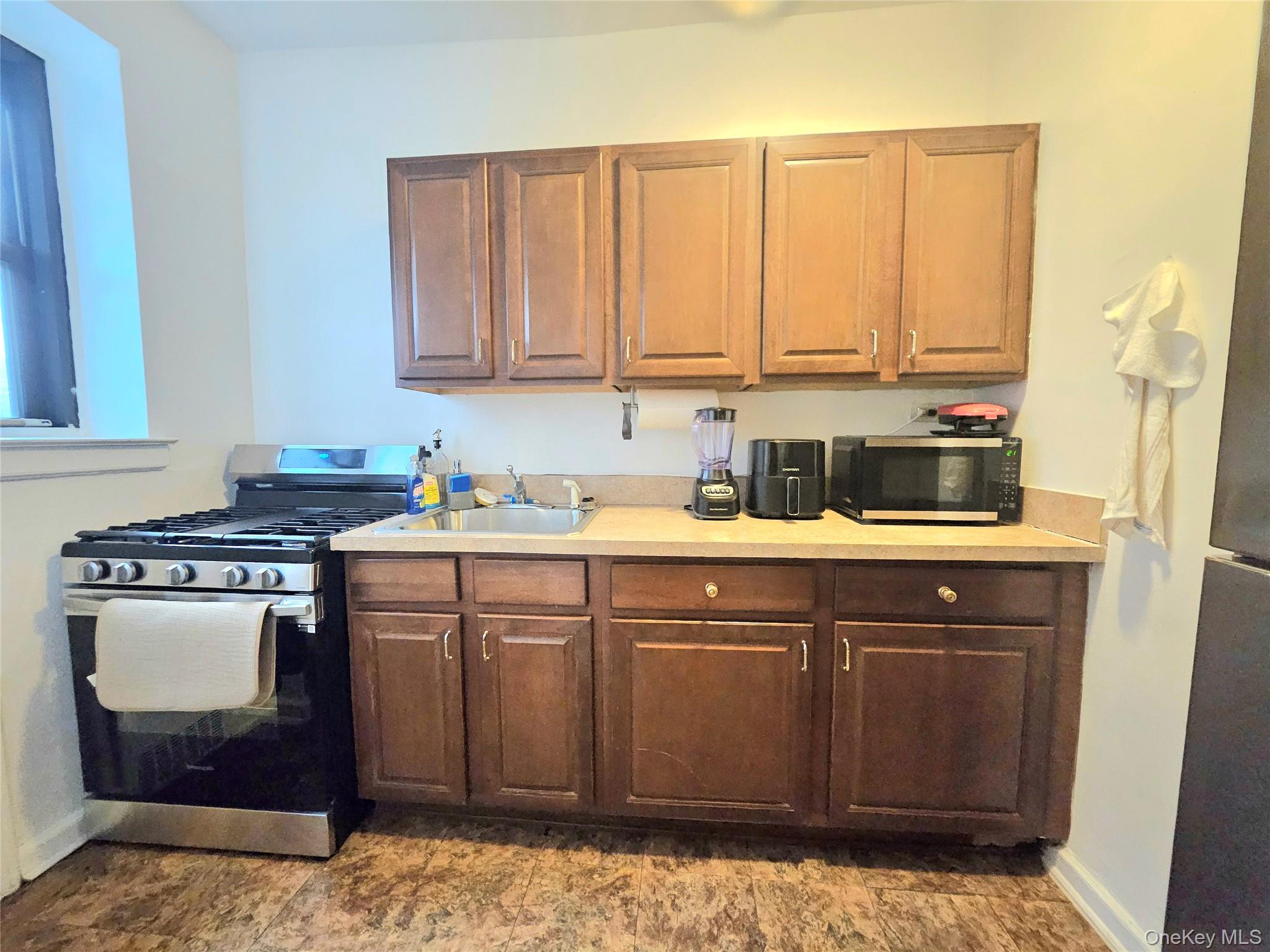 #12 photo, 112-25 34 Avenue, Corona , NY 11368