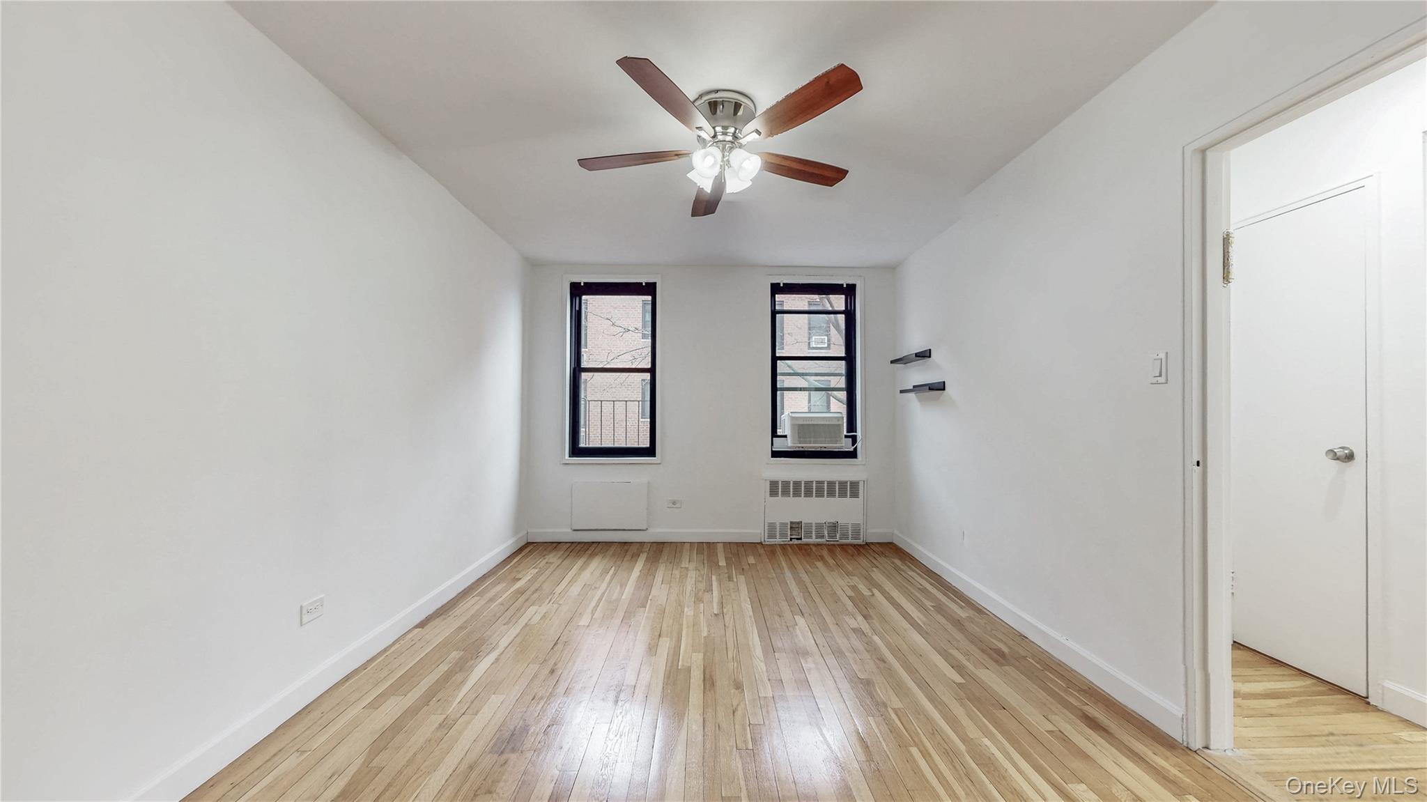 #19 photo, 139-15 83rd Avenue, कुईंस Briarwood , NY 11435