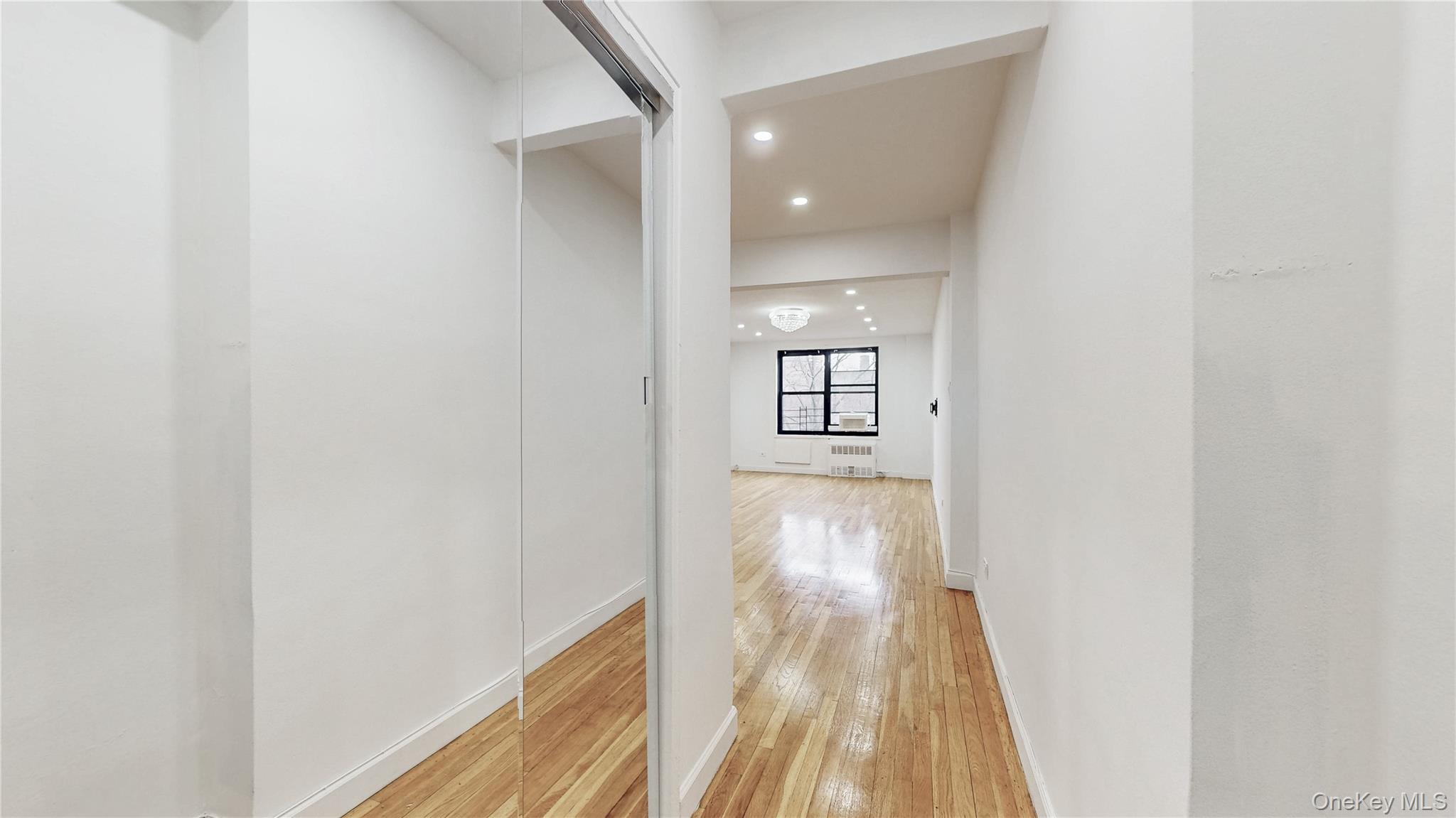 #2 photo, 139-15 83rd Avenue, कुईंस Briarwood , NY 11435