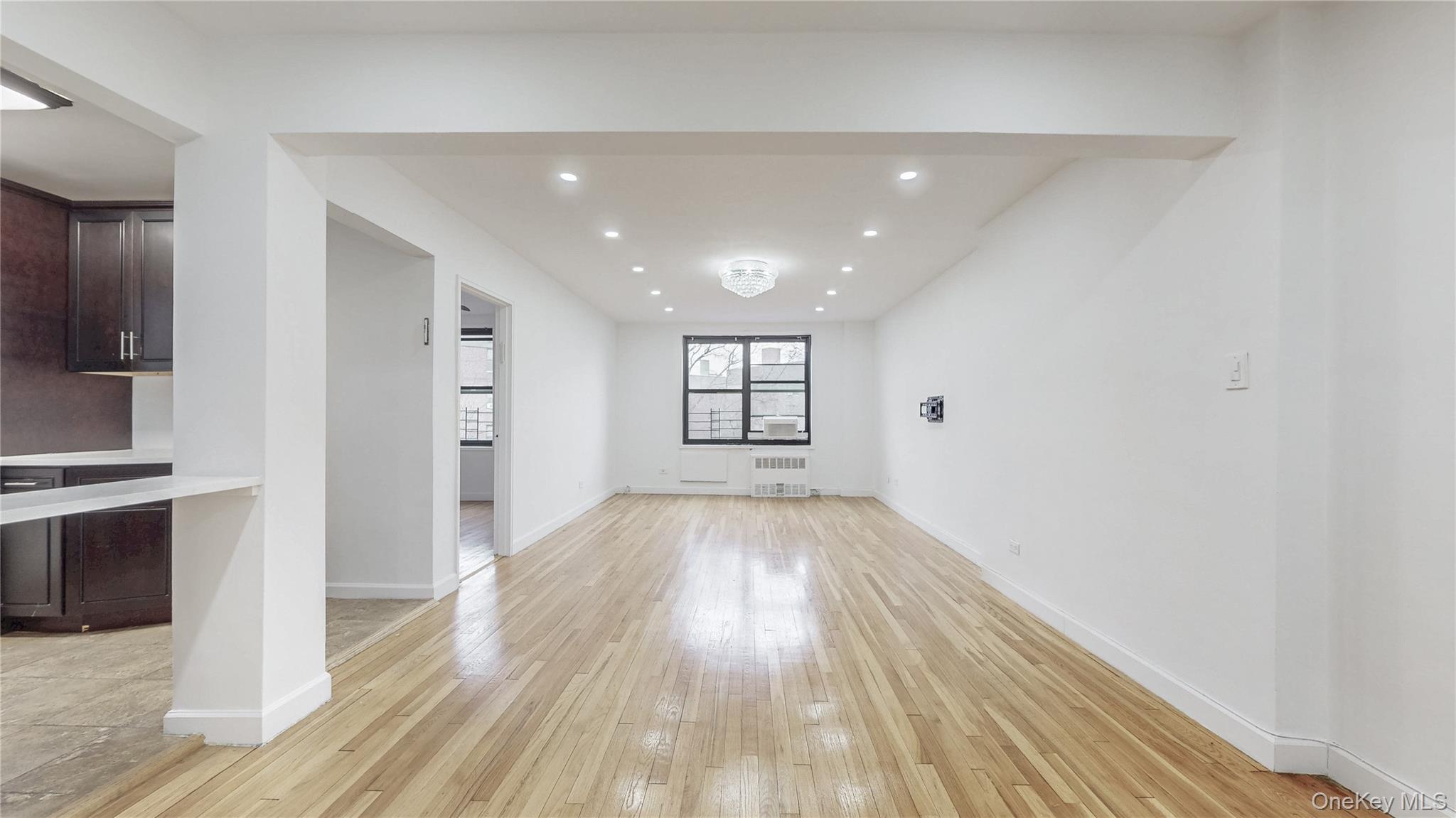 #4 photo, 139-15 83rd Avenue, कुईंस Briarwood , NY 11435