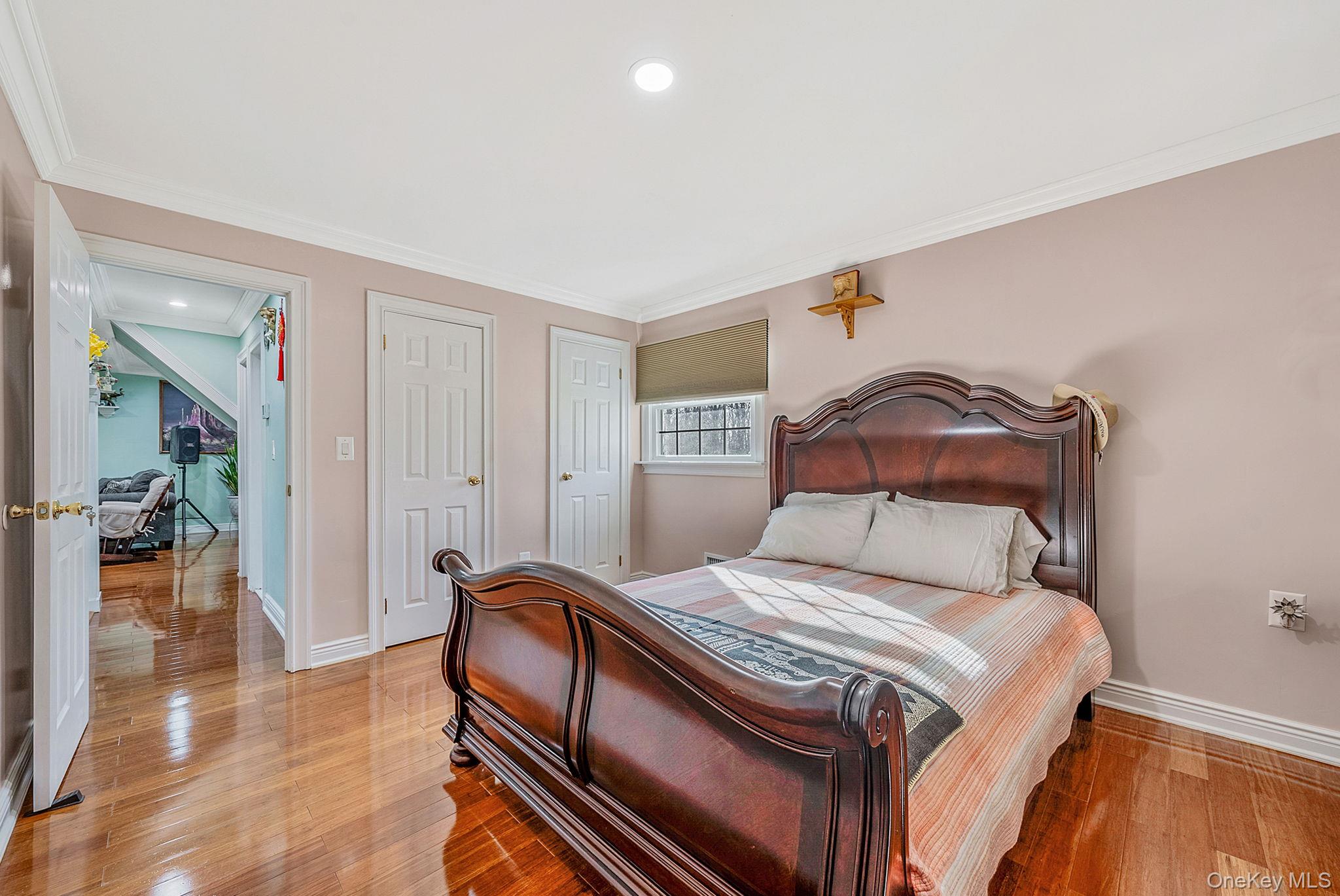 #10 photo, 20 Howe Road, سوفولك Coram , NY 11727