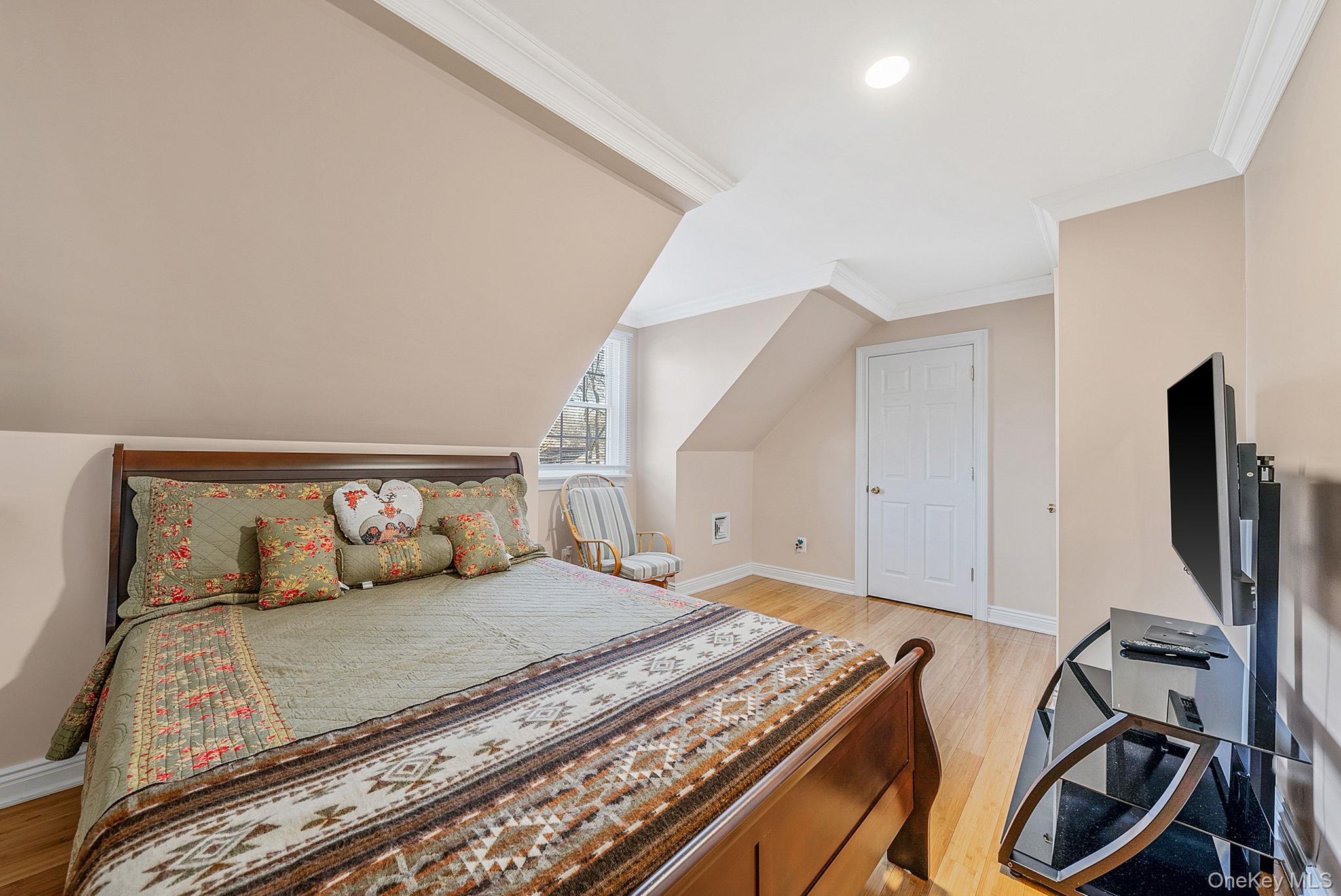 #16 photo, 20 Howe Road, سوفولك Coram , NY 11727