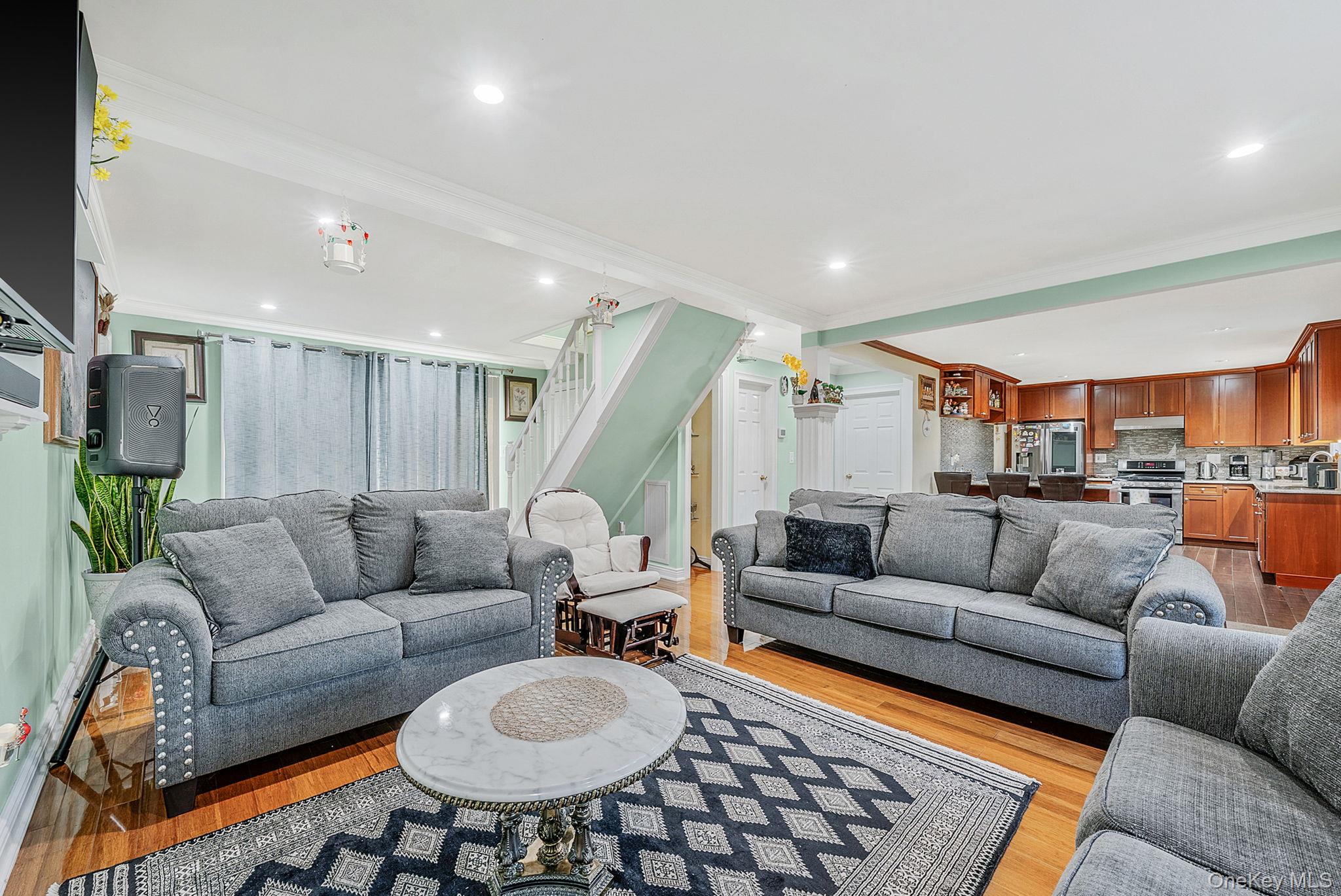 #5 photo, 20 Howe Road, سوفولك Coram , NY 11727