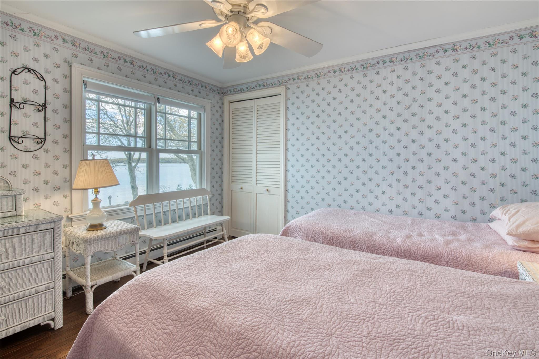 #10 photo, 580 South Lane, سوفولك East Marion , NY 11939