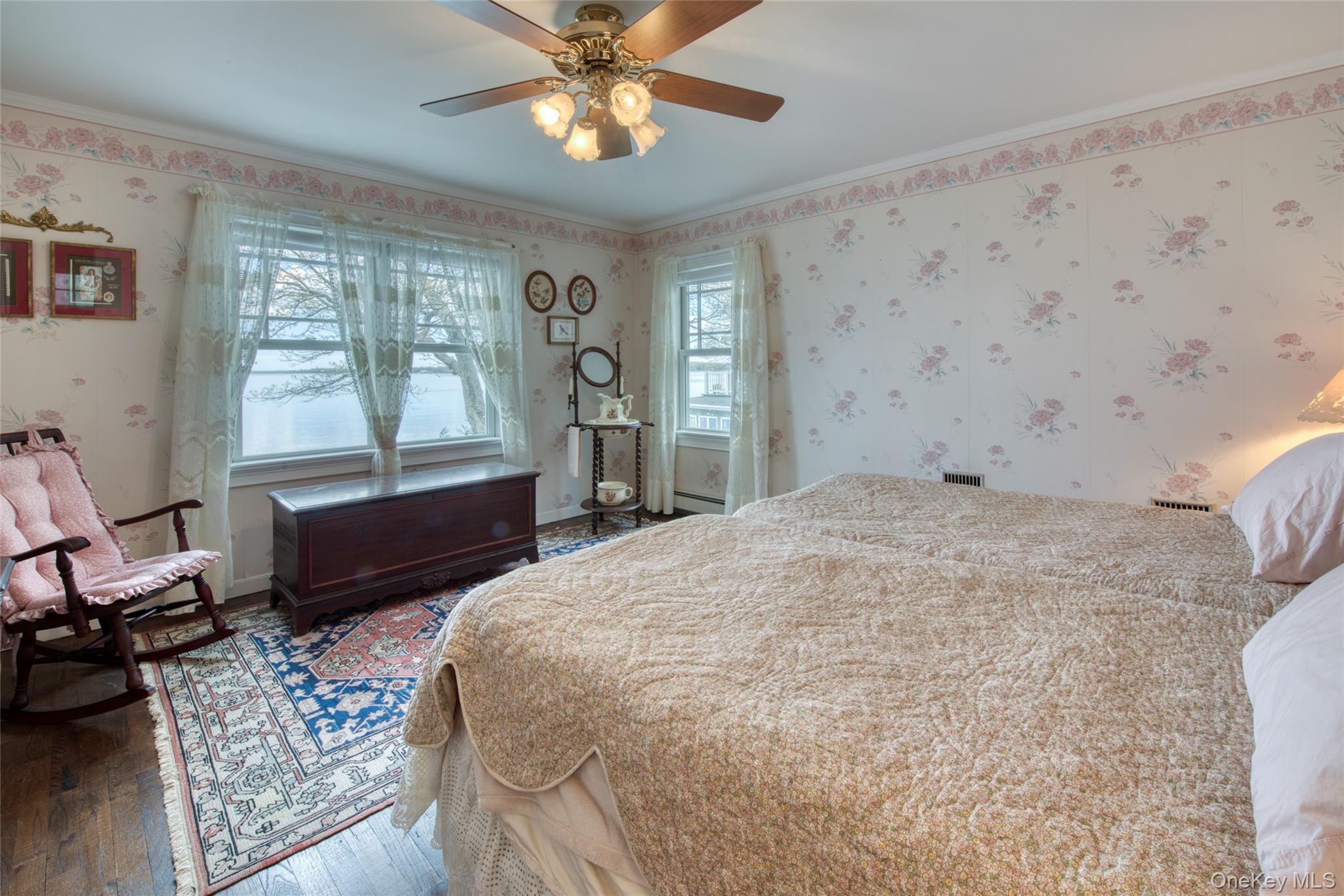 #11 photo, 580 South Lane, سوفولك East Marion , NY 11939