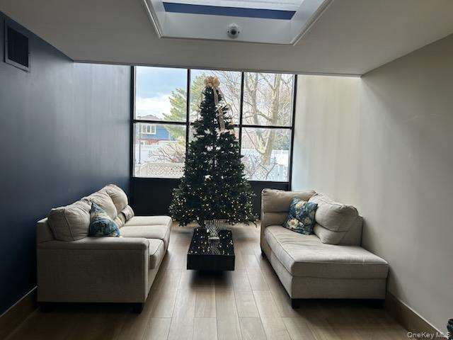 #4 photo, 725 Miller Avenue, Freeport , NY 11520