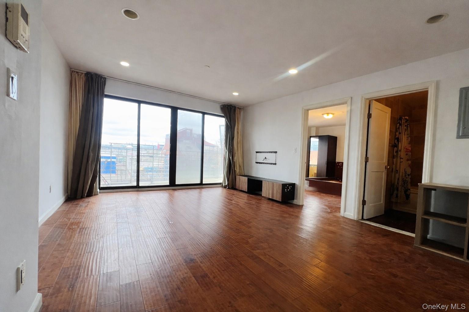 #3 photo, 3138 137th Street, Flushing , NY 11354