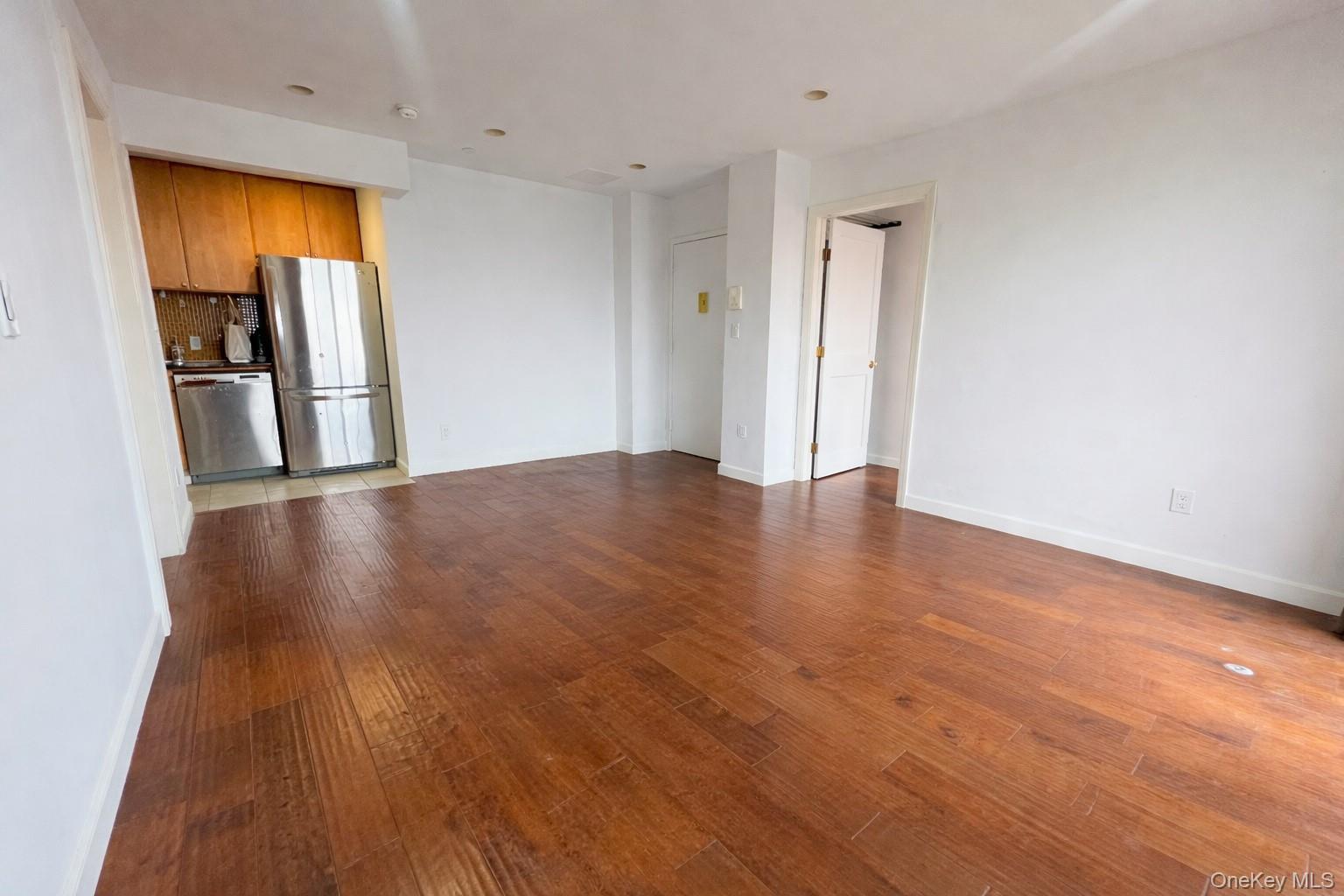 #7 photo, 3138 137th Street, Flushing , NY 11354