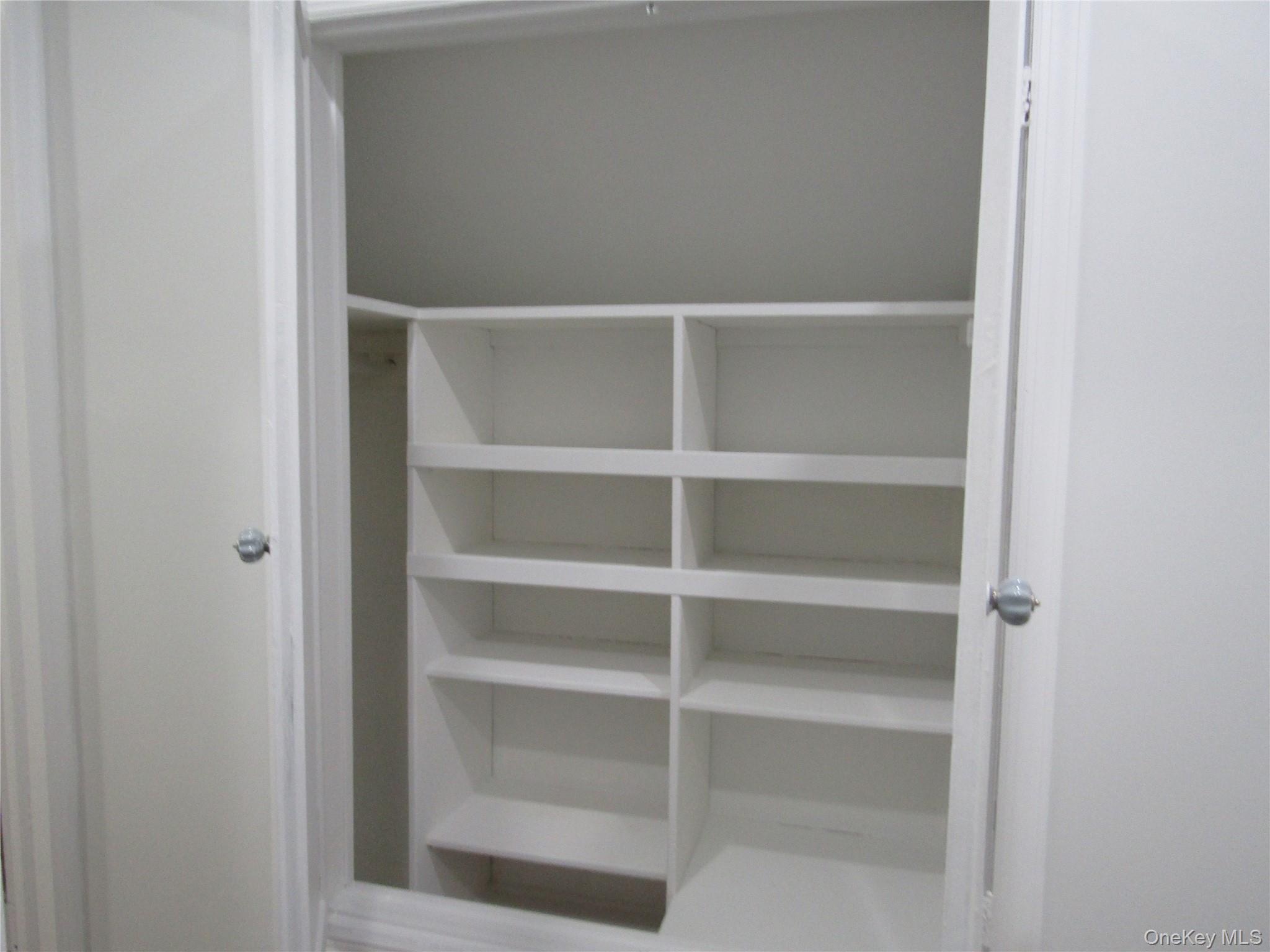 #13 photo, 321 Redmont Road, West Hempstead , NY 11552