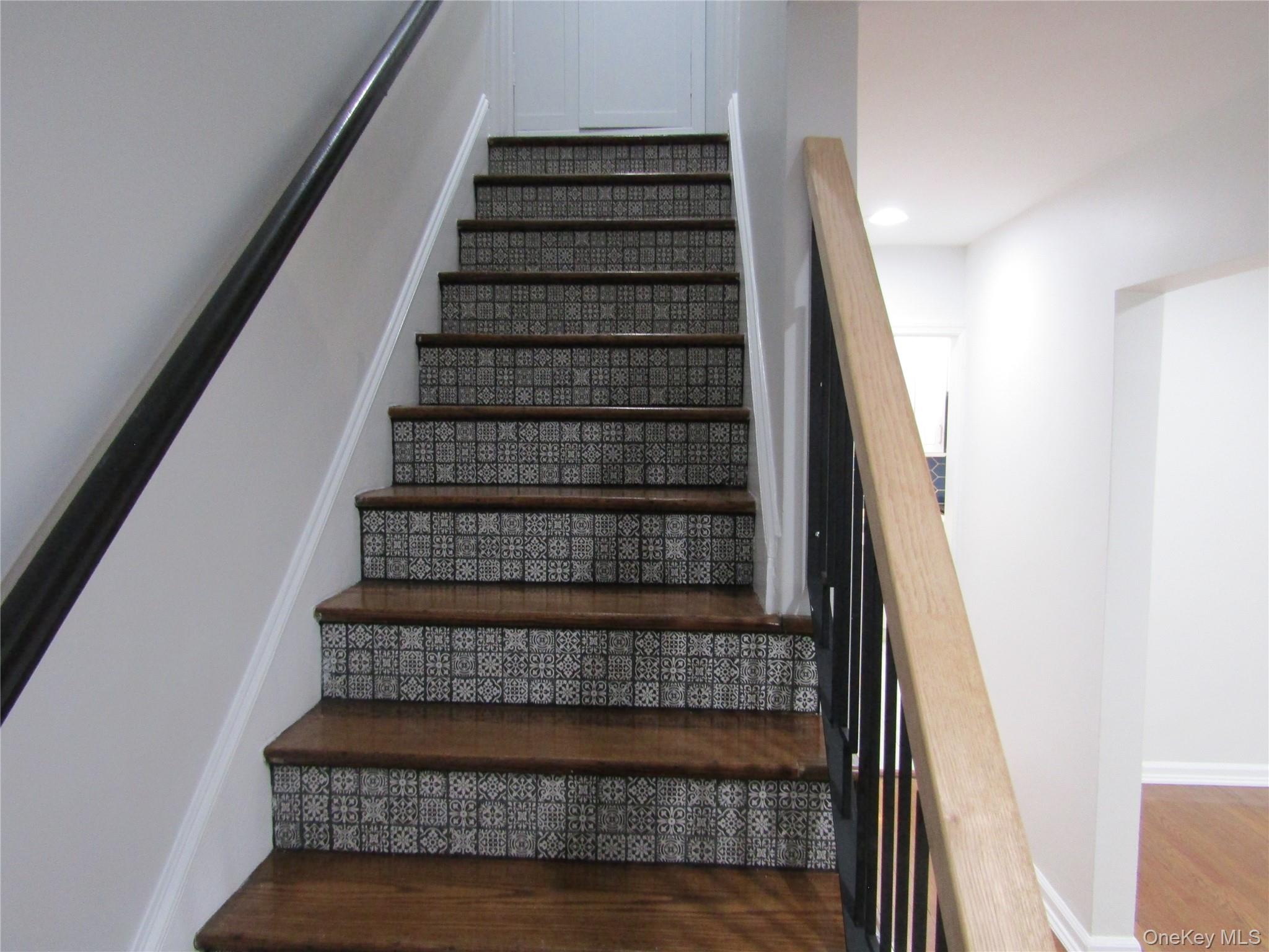 #17 photo, 321 Redmont Road, West Hempstead , NY 11552