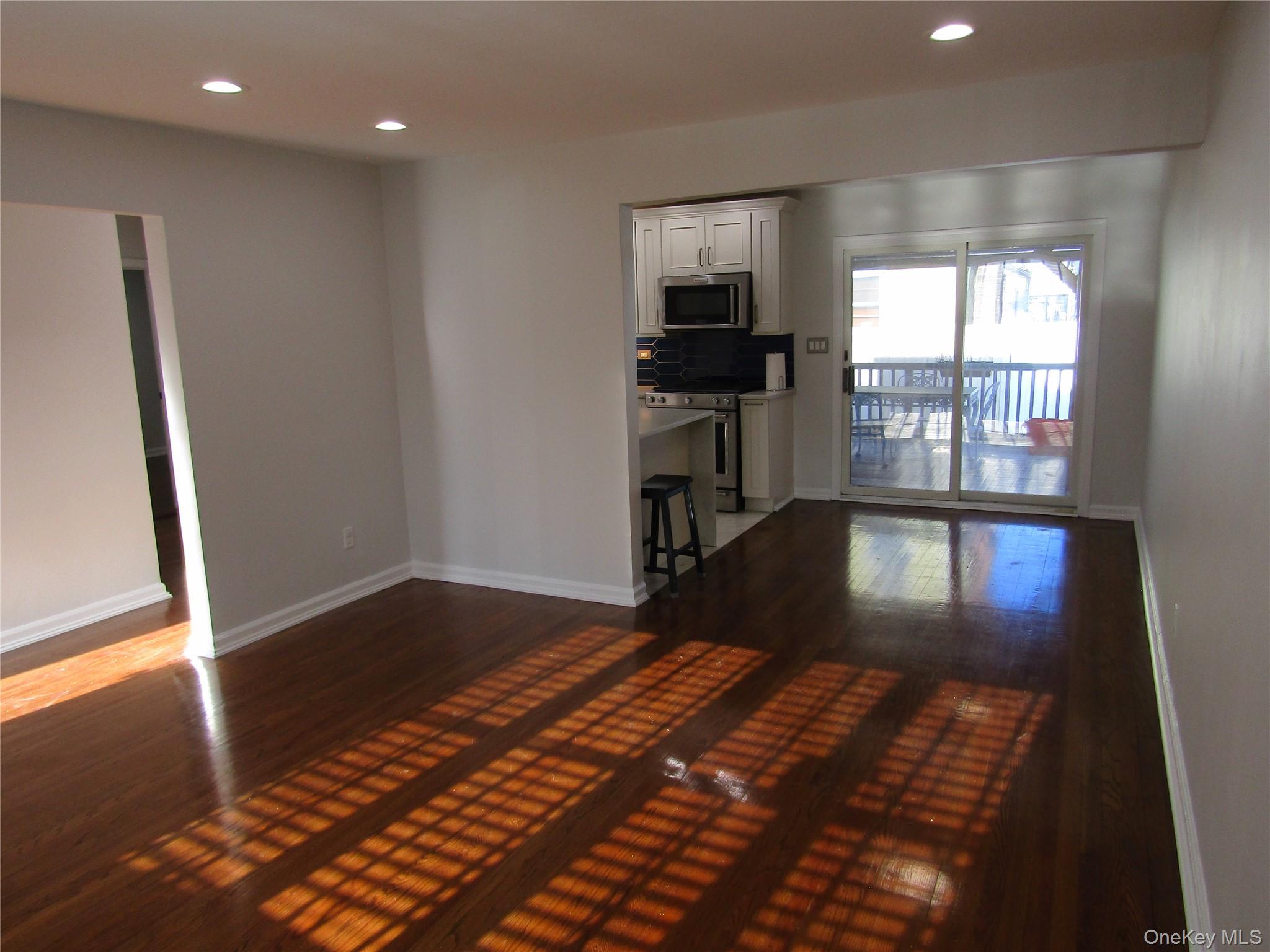 #4 photo, 321 Redmont Road, West Hempstead , NY 11552