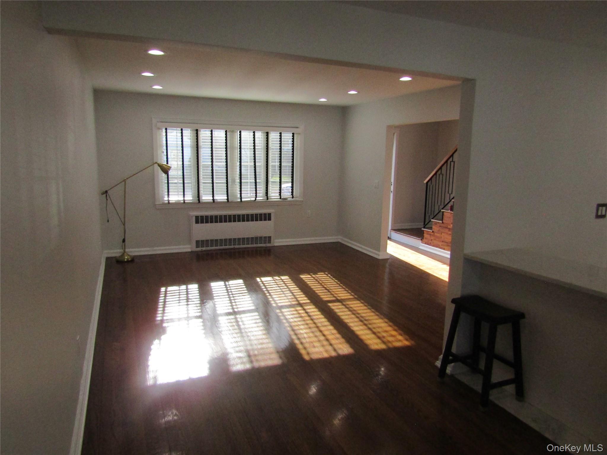 #5 photo, 321 Redmont Road, West Hempstead , NY 11552