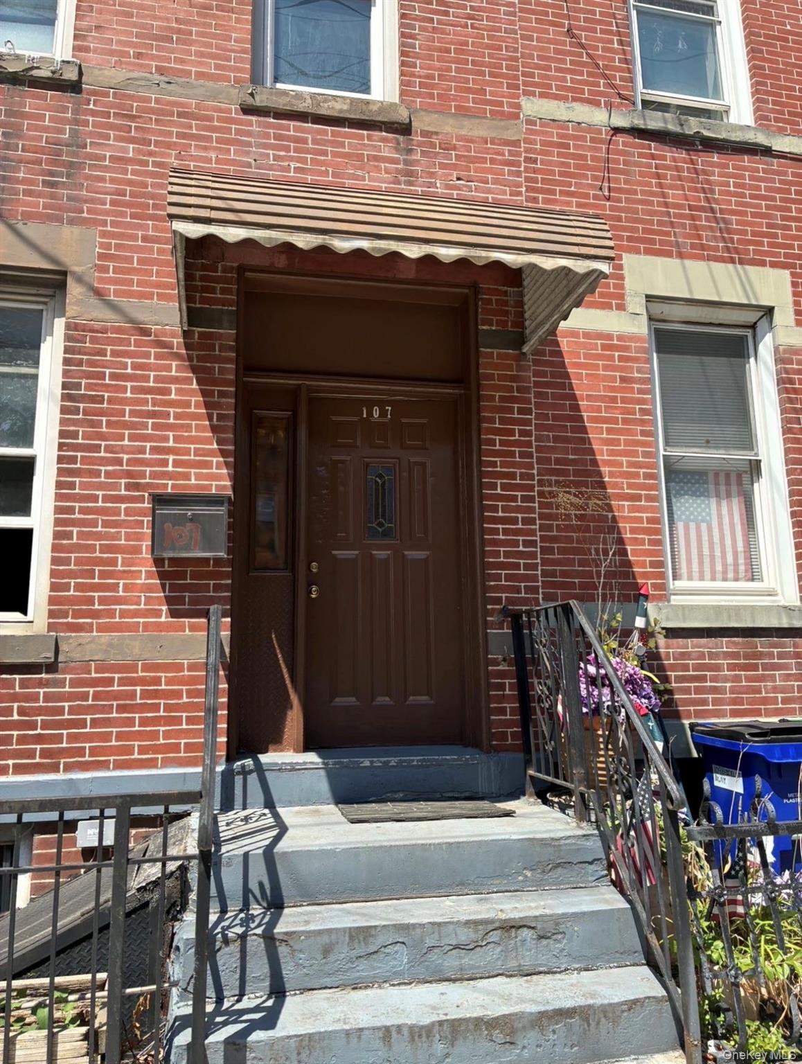 #2 photo, 107 Beadel Street, ब्रुकलीन Brooklyn , NY 11222