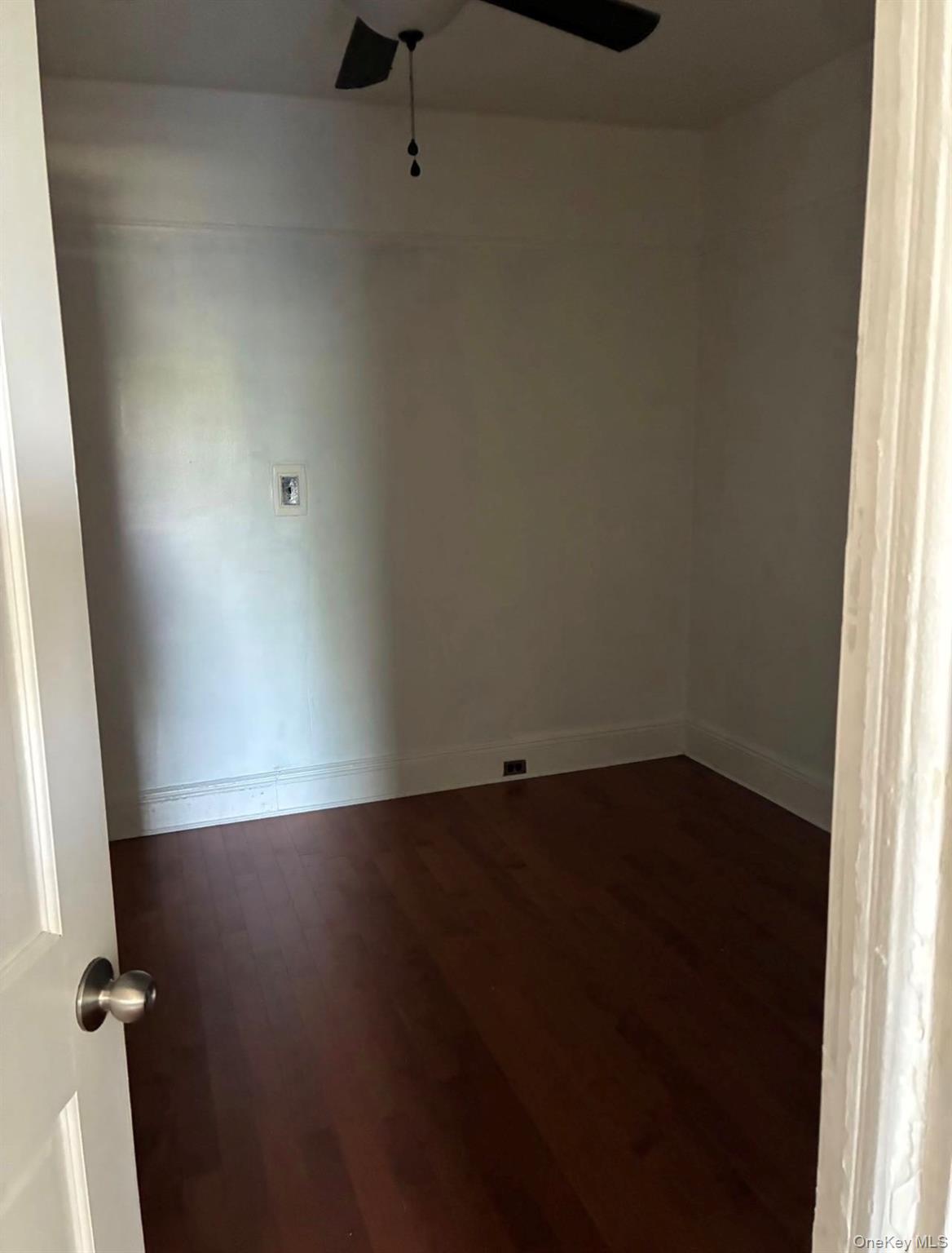 #8 photo, 107 Beadel Street, ब्रुकलीन Brooklyn , NY 11222