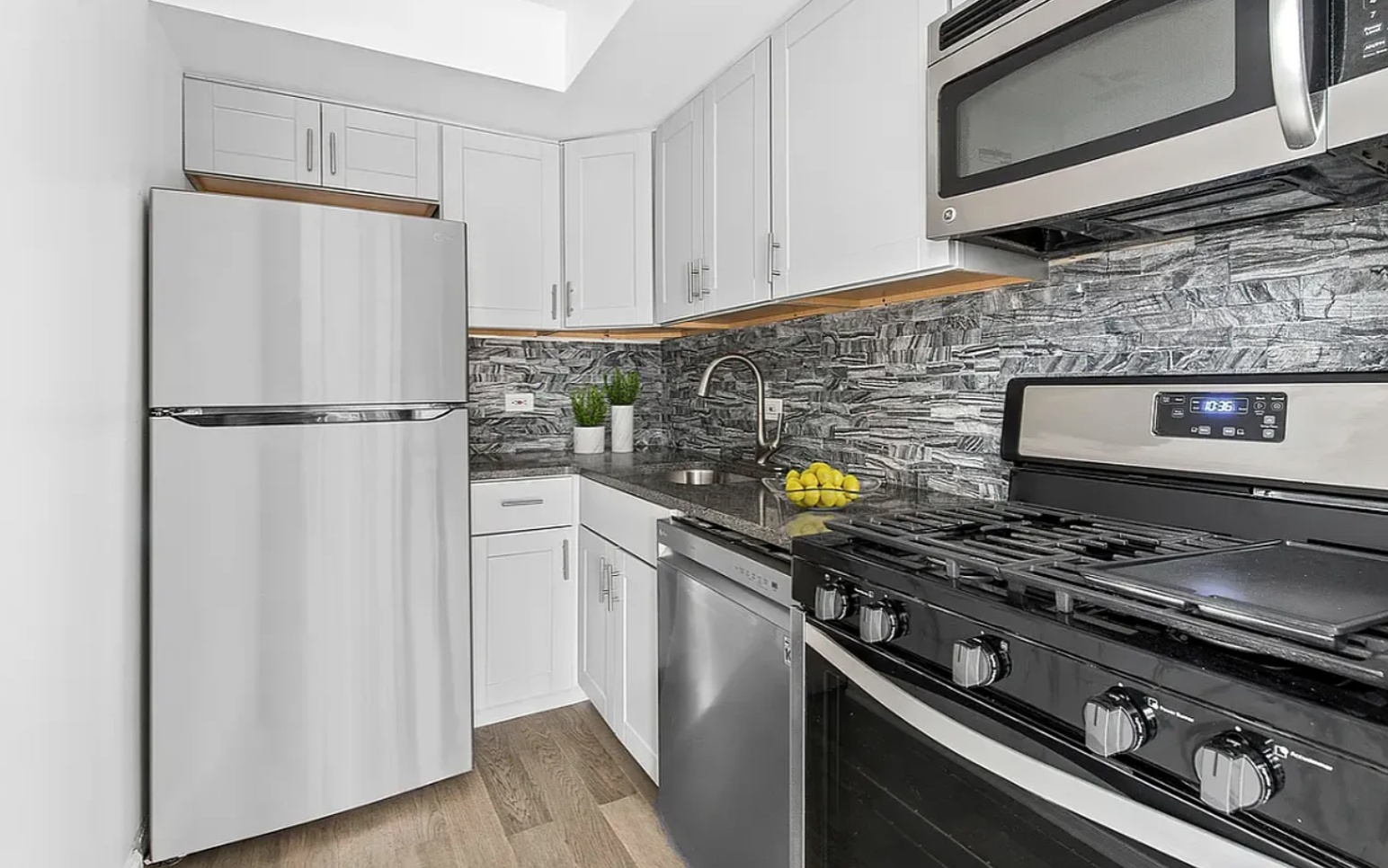 #8 photo, New York City, 맨해튼 Upper East Side , NY 10065