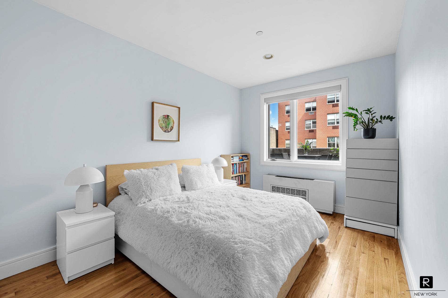 #8 photo, New York City, מנהטן East Village , NY 10009