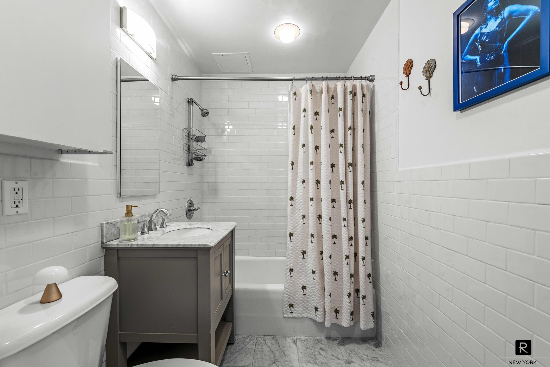 #9 photo, New York City, מנהטן East Village , NY 10009