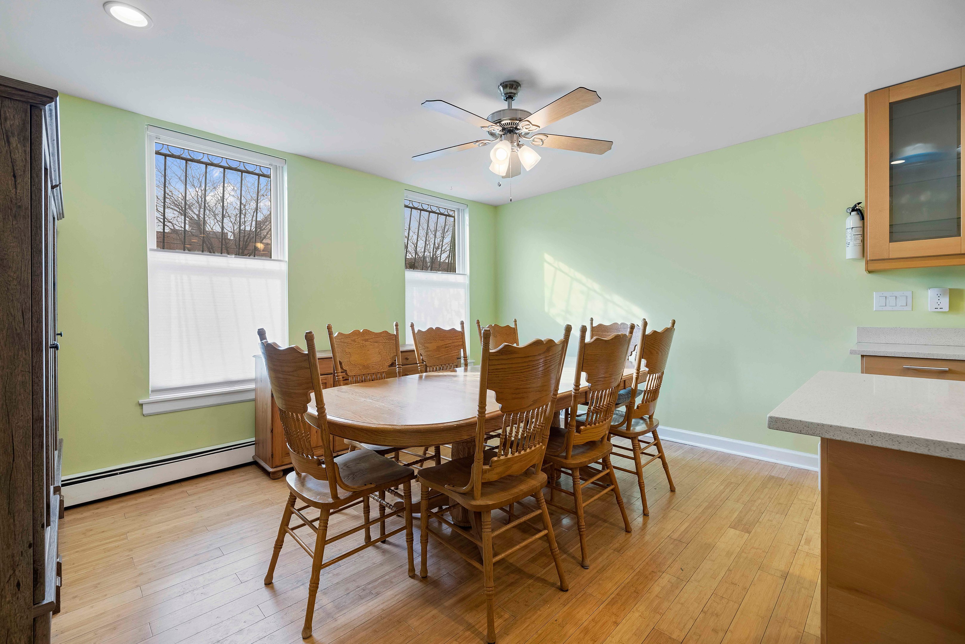 #2 photo, 231 E 110th Street, 맨해튼 East Harlem , NY 10029