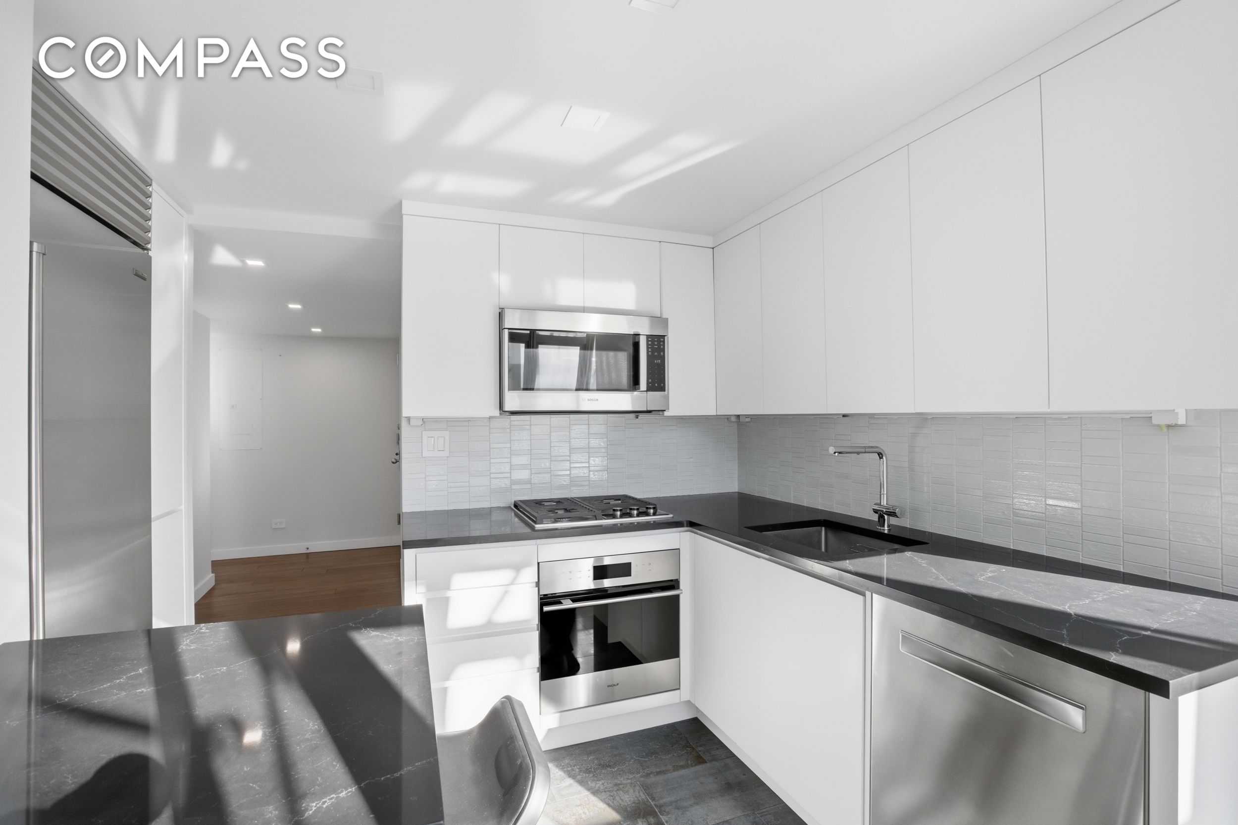 #11 photo, 309 E 49th Street, Midtown East , NY 10017