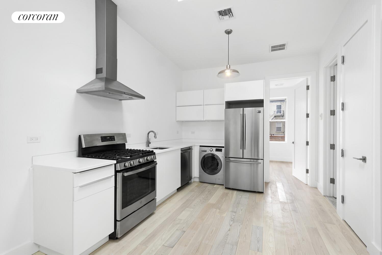 #6 photo, Brooklyn, הברונקס Greenpoint , NY 11222