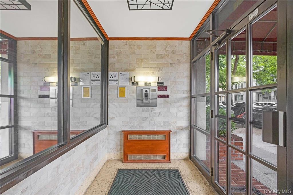 #2 photo, 2015 St Paul Avenue, 布朗士 Bronx , NY 10461