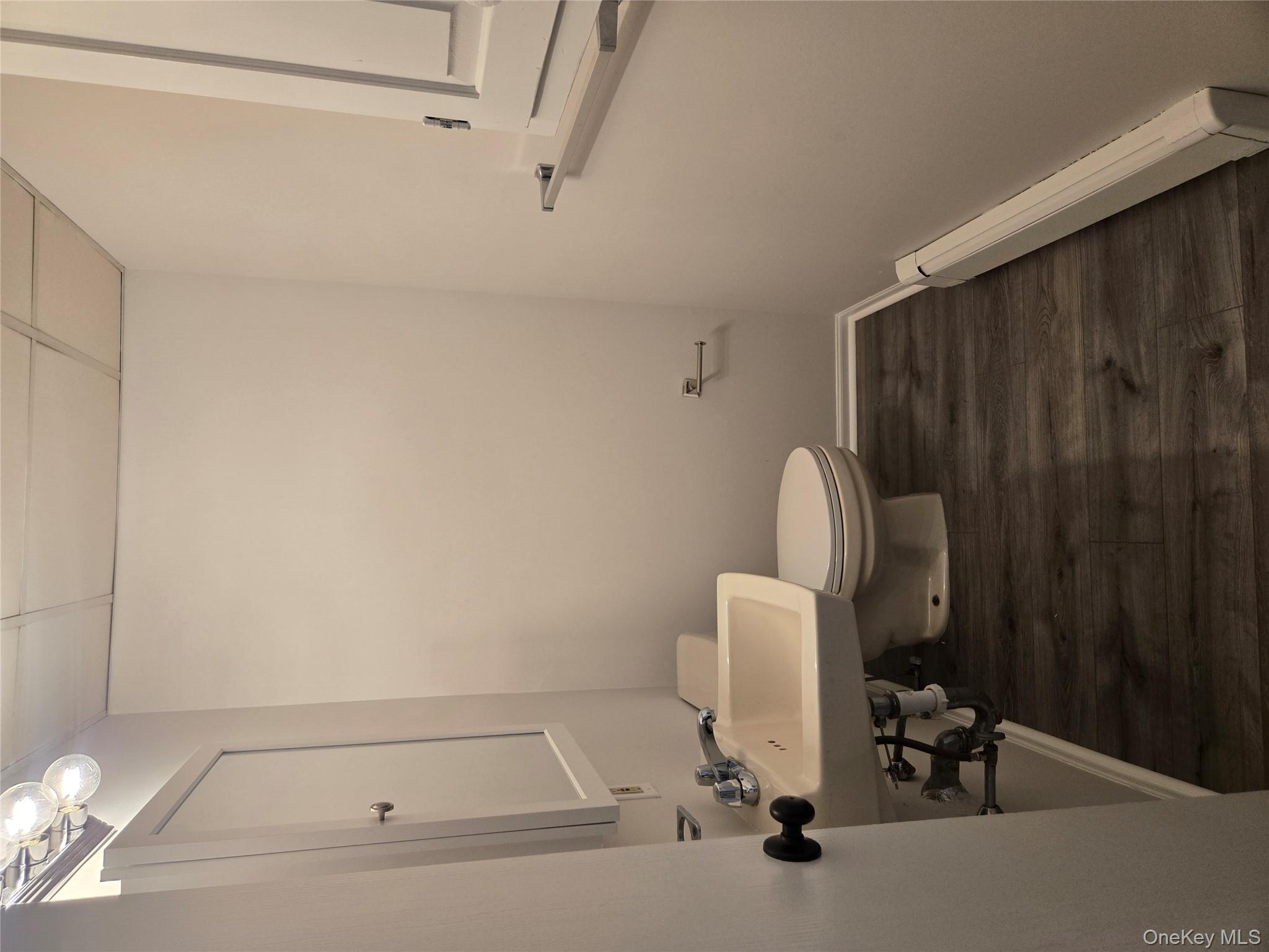 #7 photo, 114 Washington Street, Port Chester , NY 10573