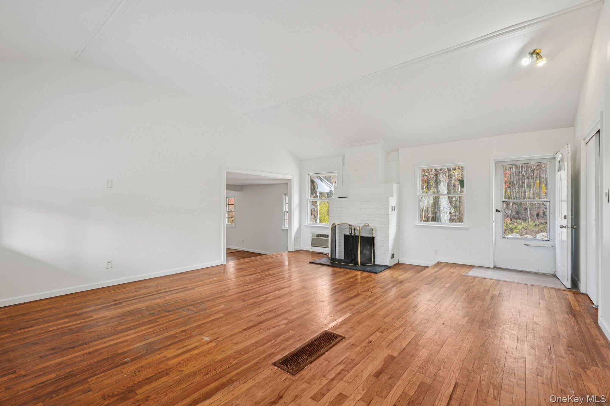 #6 photo, 4 Council Crest Road, Sloatsburg , NY 10974