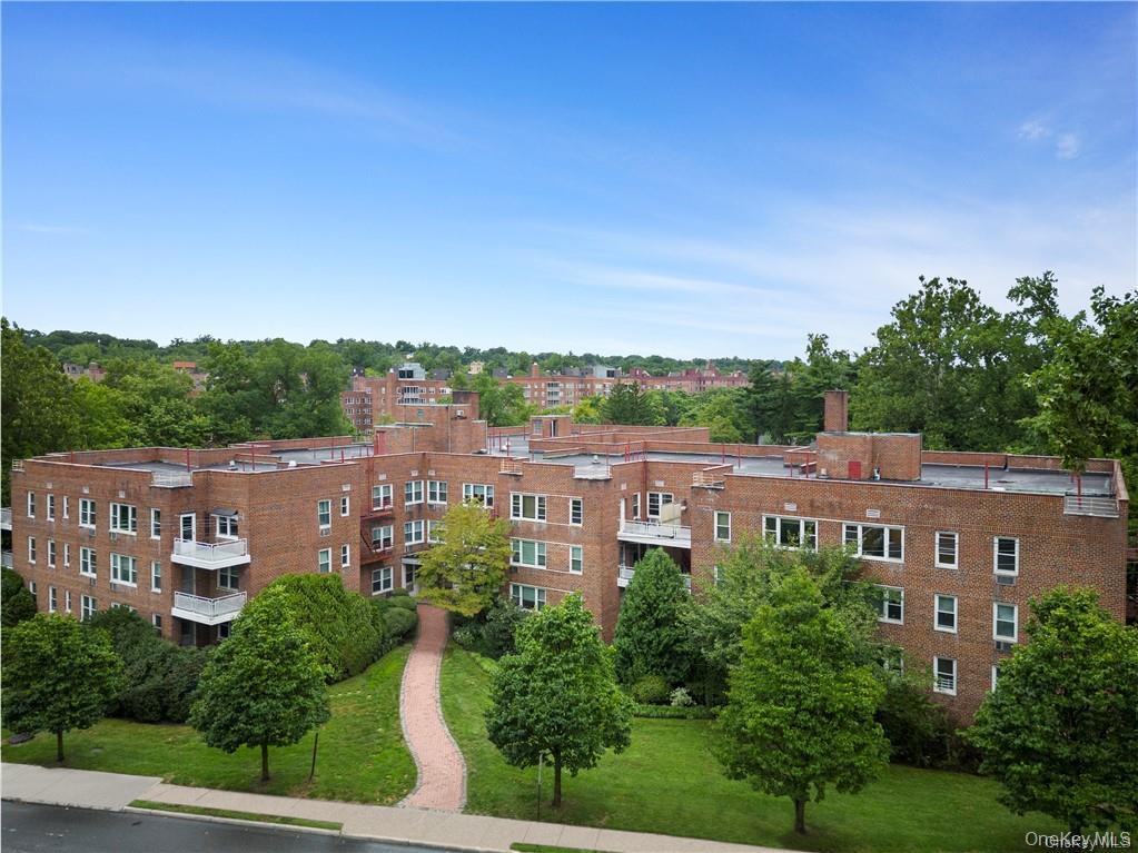 #1 photo, 700 Scarsdale Avenue, Scarsdale , NY 10583