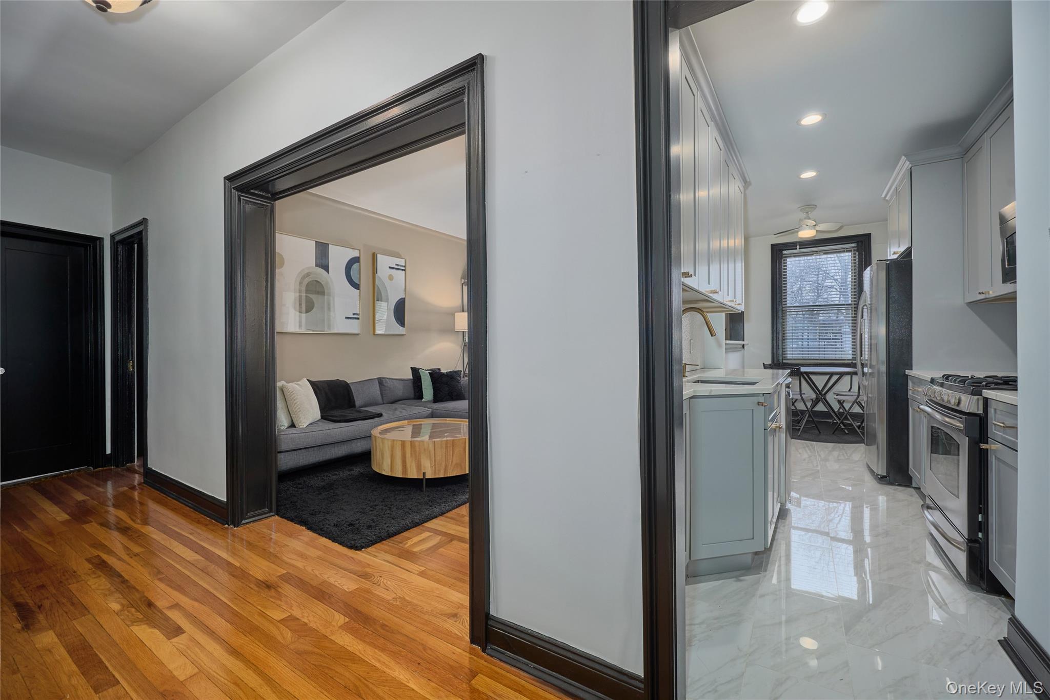 #12 photo, 11 Columbia Avenue, Hartsdale , NY 10530