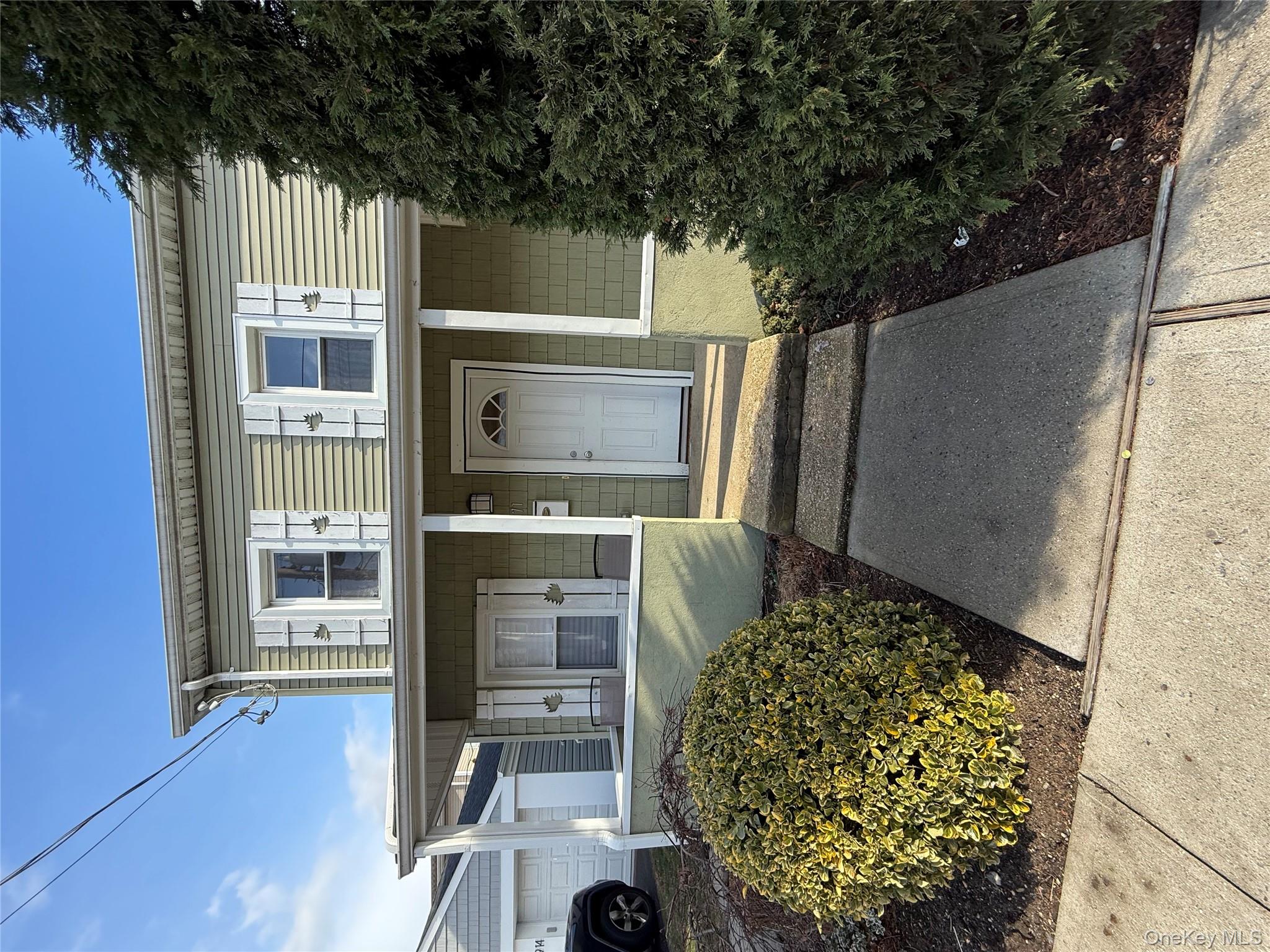 #1 photo, 2173 Jackson Avenue, Seaford , NY 11783