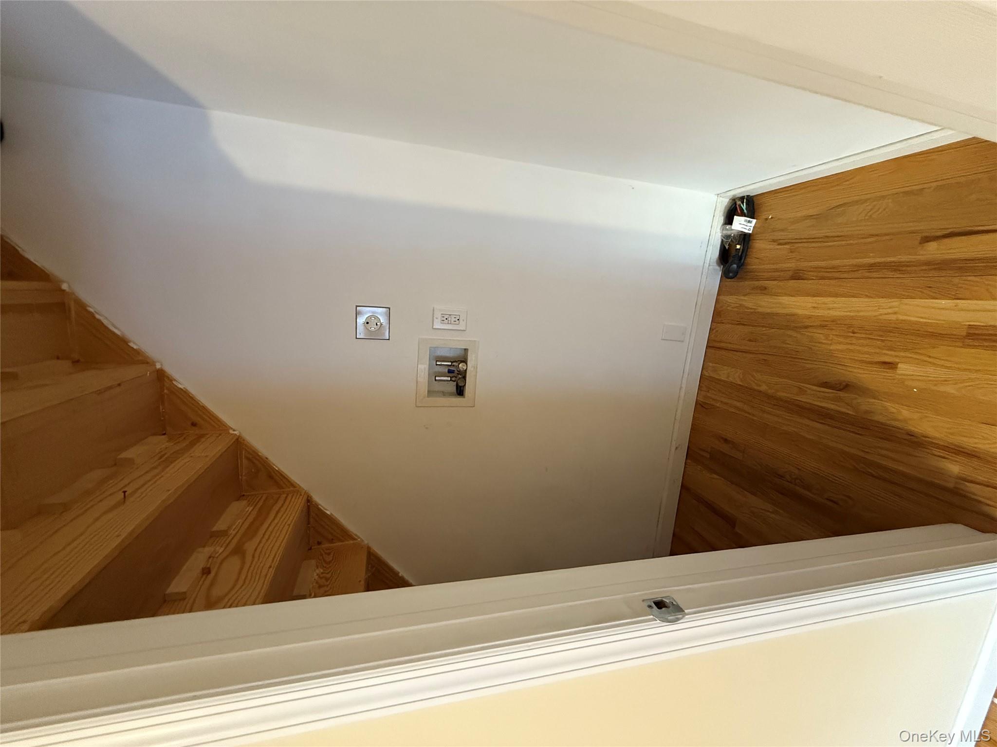 #7 photo, 2173 Jackson Avenue, Seaford , NY 11783