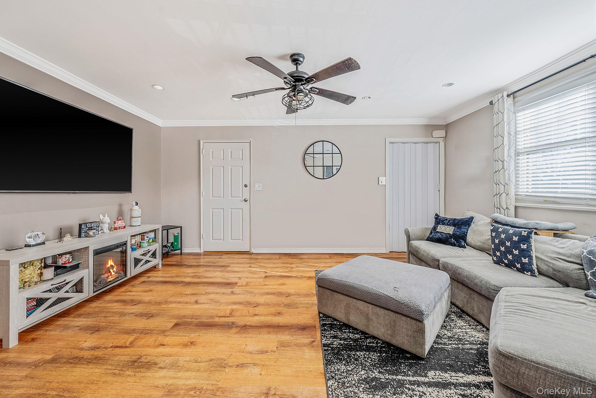 #6 photo, 251-75 61st Avenue, Little Neck , NY 11362