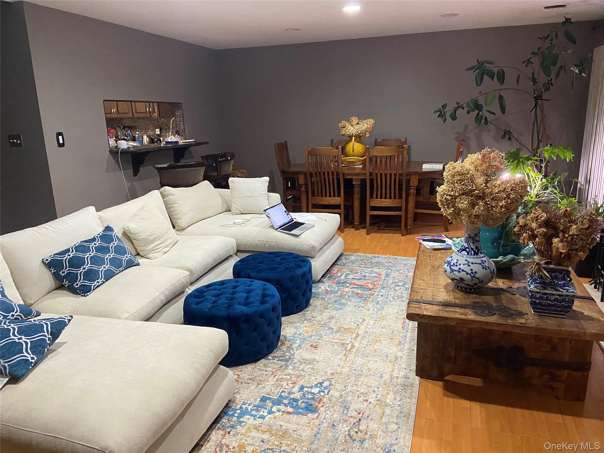 #2 photo, 52 Oakwood Court, Baldwin , NY 11510