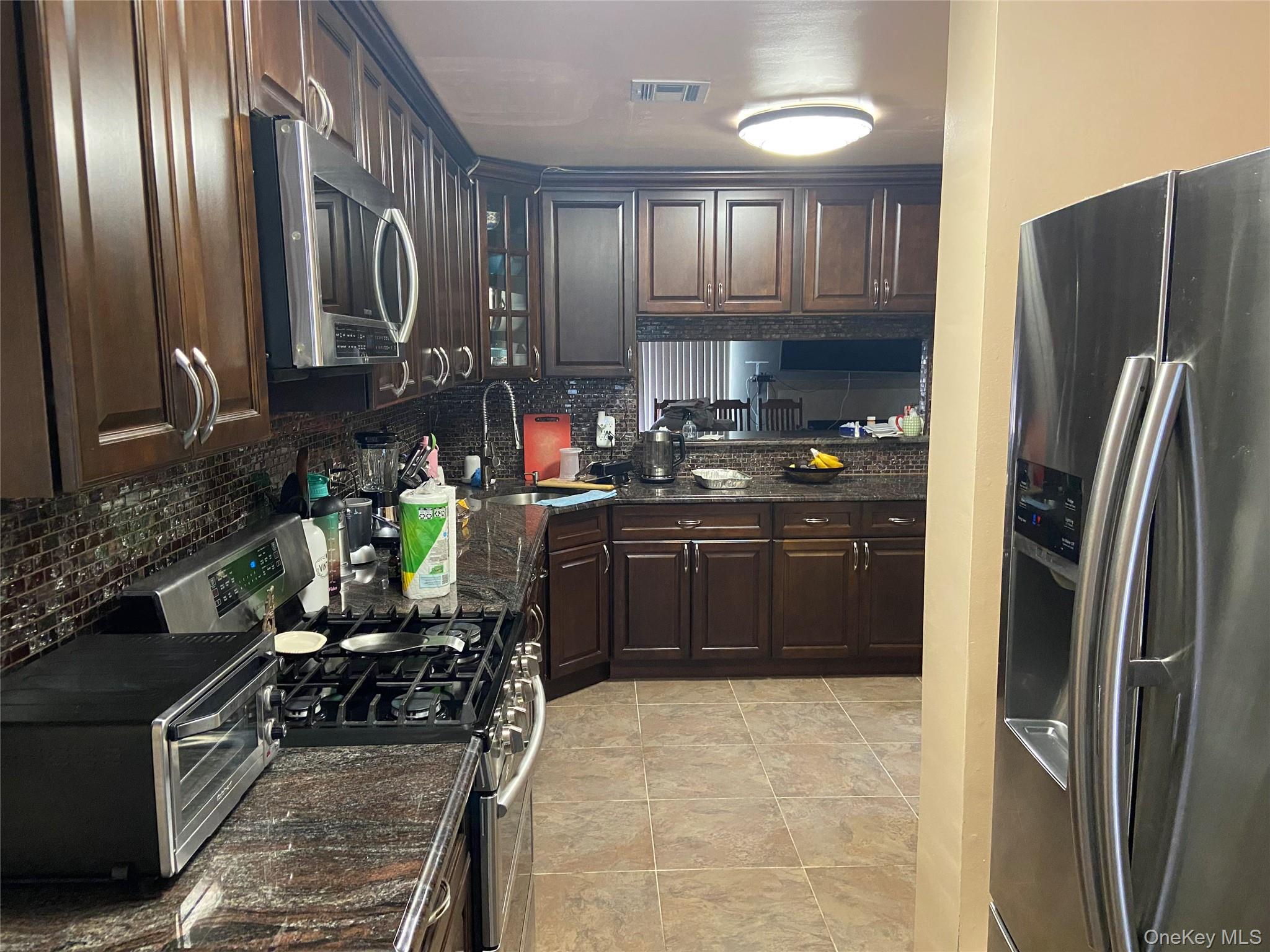 #3 photo, 52 Oakwood Court, Baldwin , NY 11510