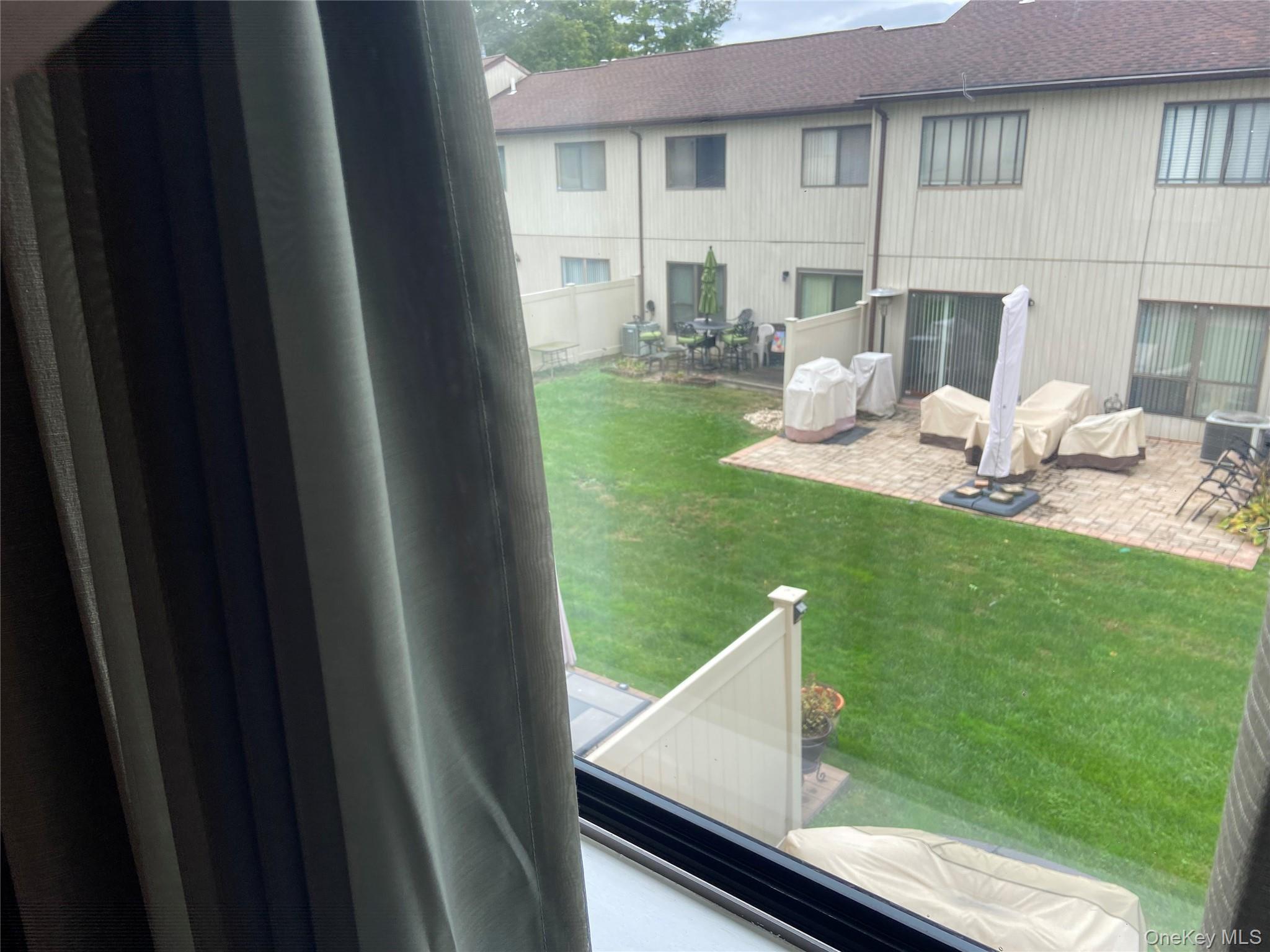 #5 photo, 52 Oakwood Court, Baldwin , NY 11510