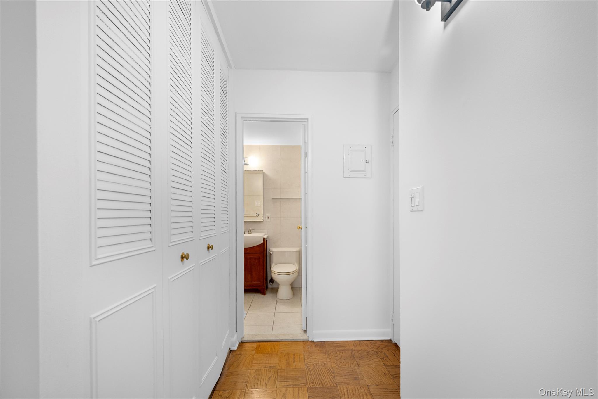 #12 photo, 10 Ipswich Avenue, ग्रेट नेक Great Neck , NY 11021