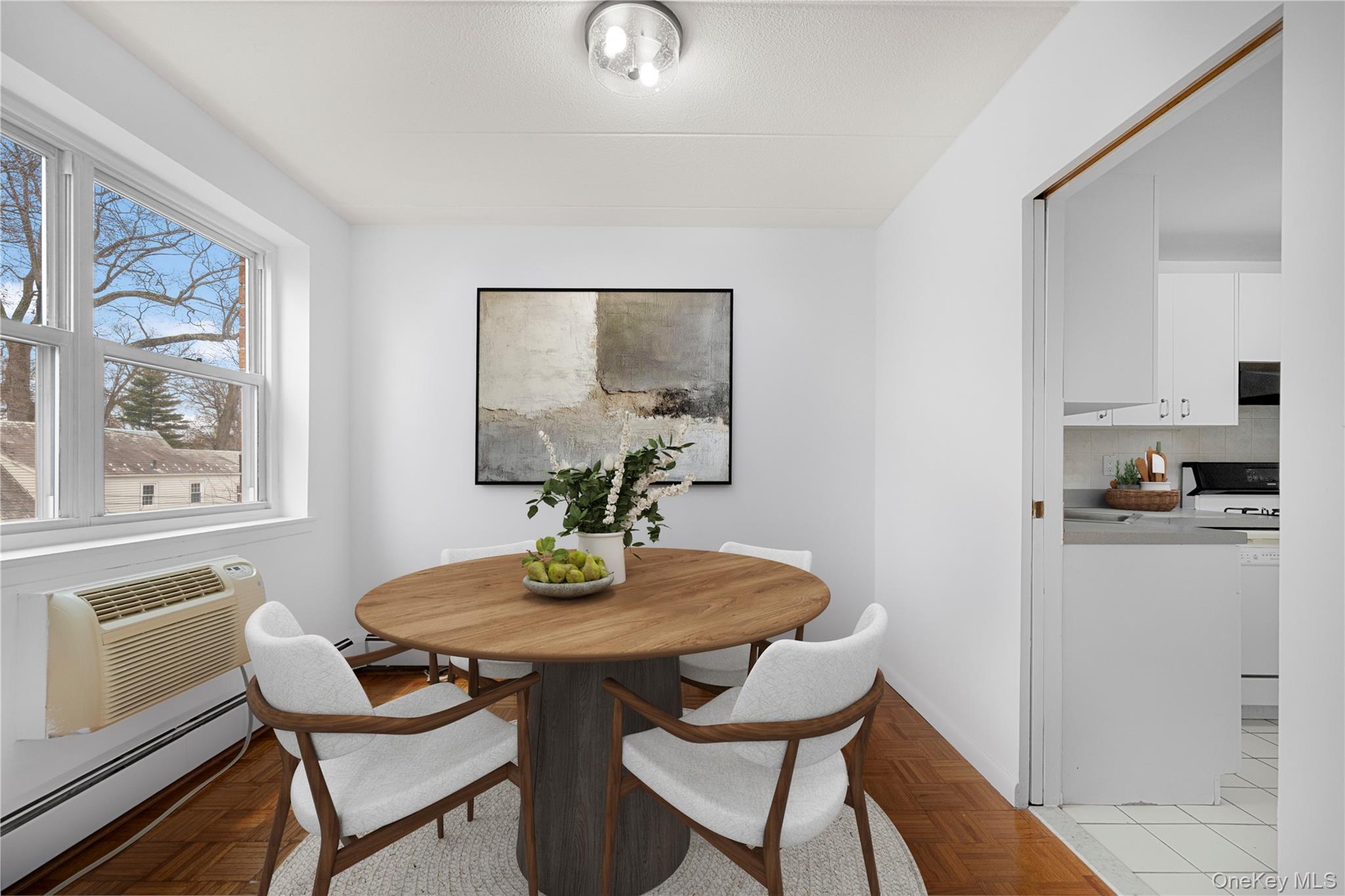 #6 photo, 10 Ipswich Avenue, ग्रेट नेक Great Neck , NY 11021