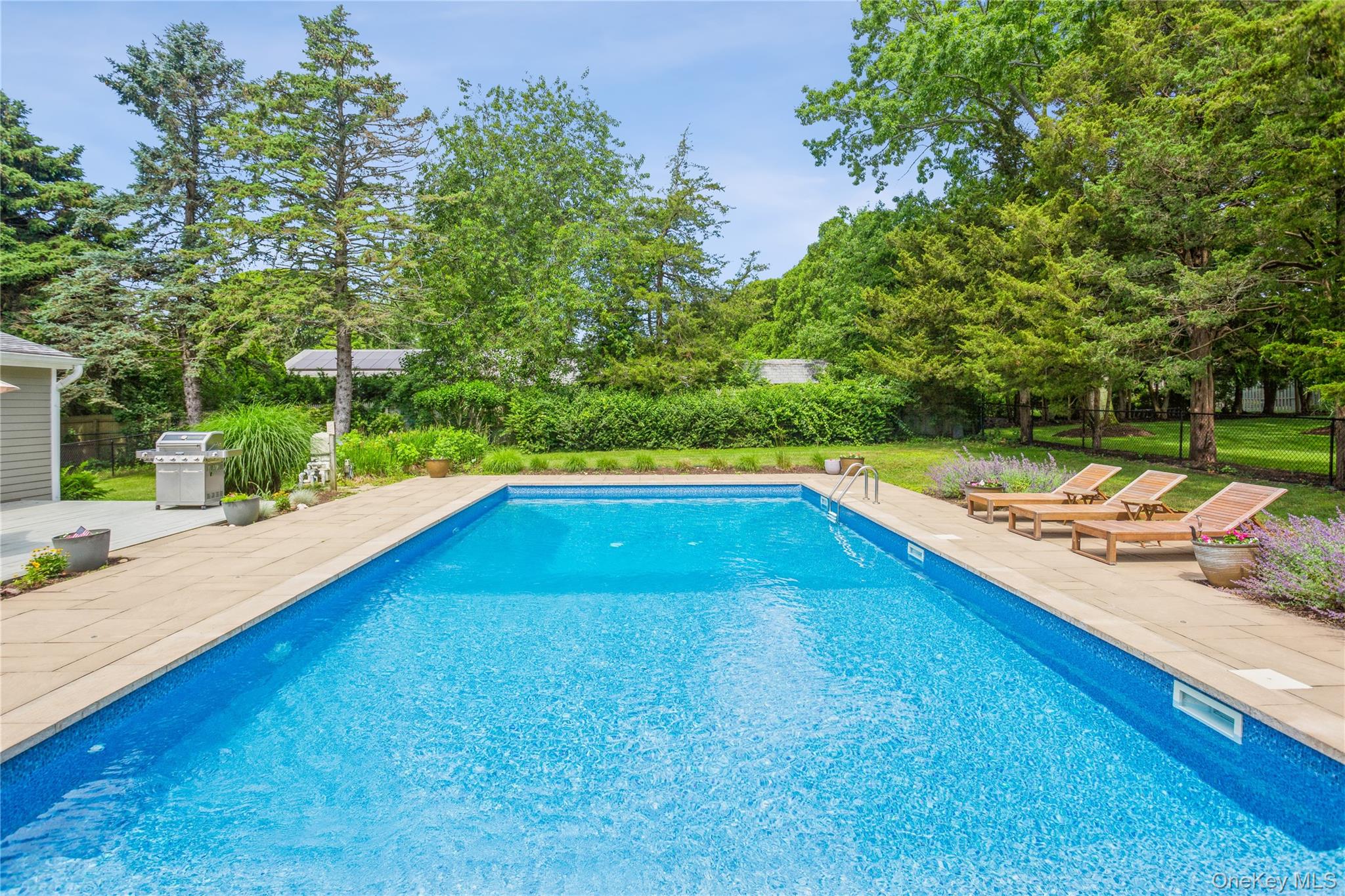 #1 photo, 215 Northfield Lane, 东长岛 Southold , NY 11971