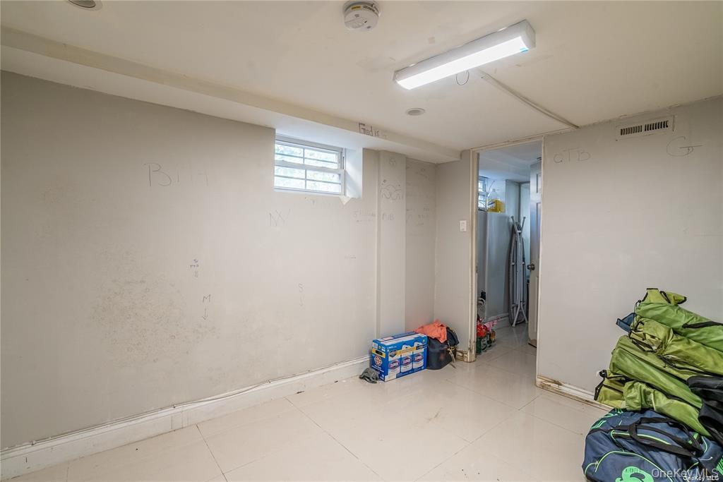 #16 photo, 116-27 134 Street, Куинс ‖ South Ozone Park , NY 11420