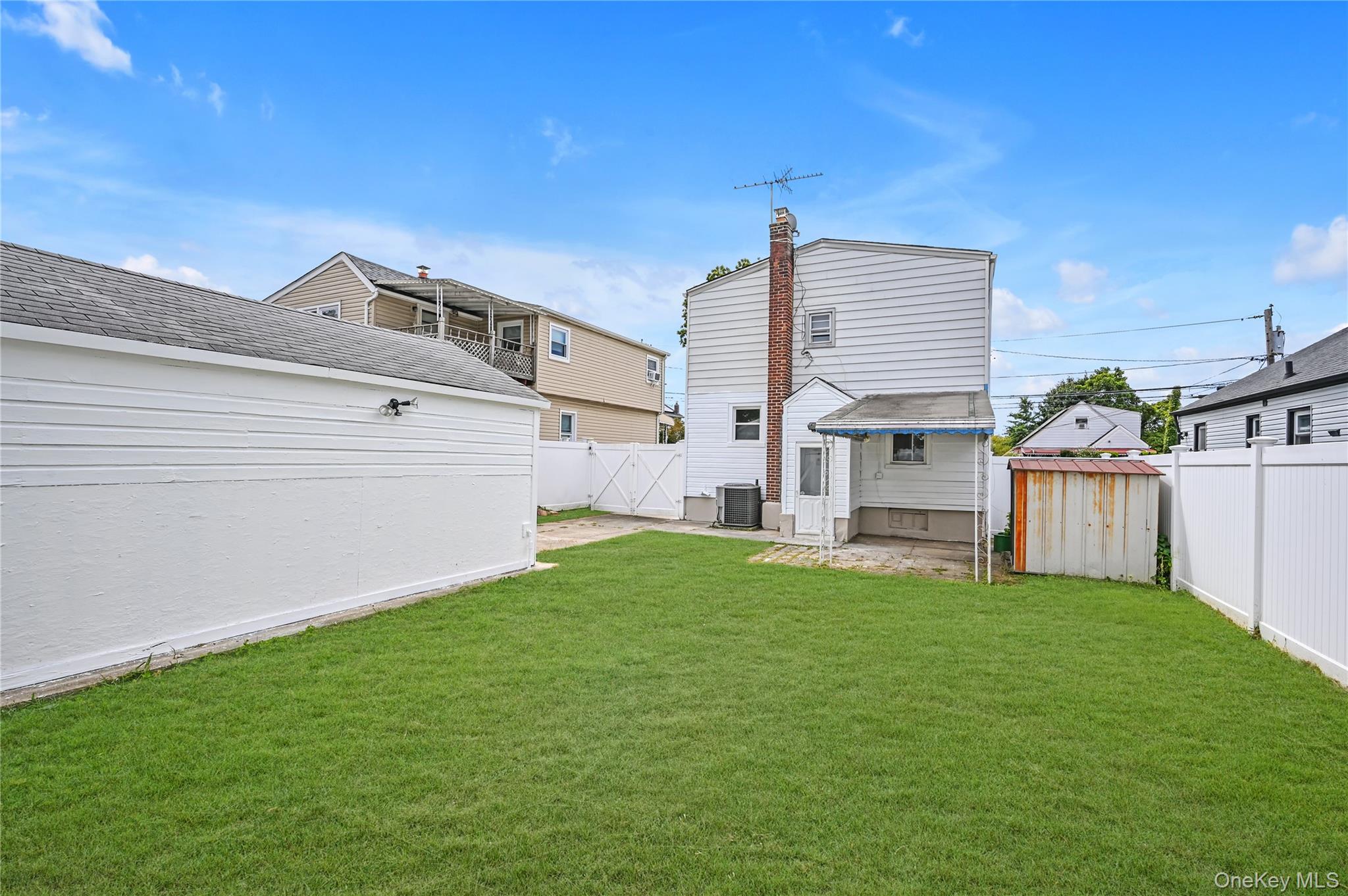 #19 photo, 179 Hoffman Avenue, Elmont , NY 11003