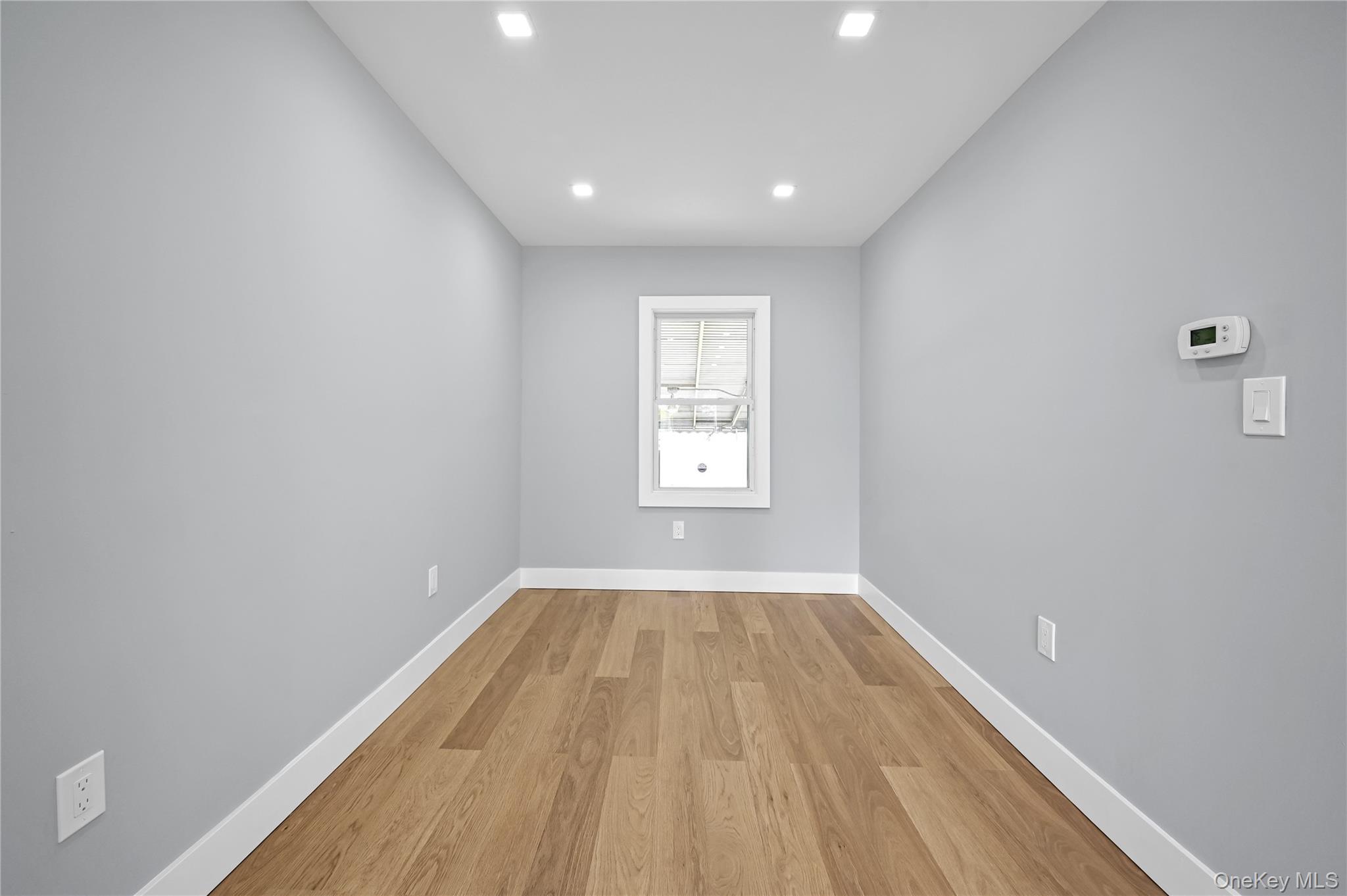 #8 photo, 179 Hoffman Avenue, Elmont , NY 11003