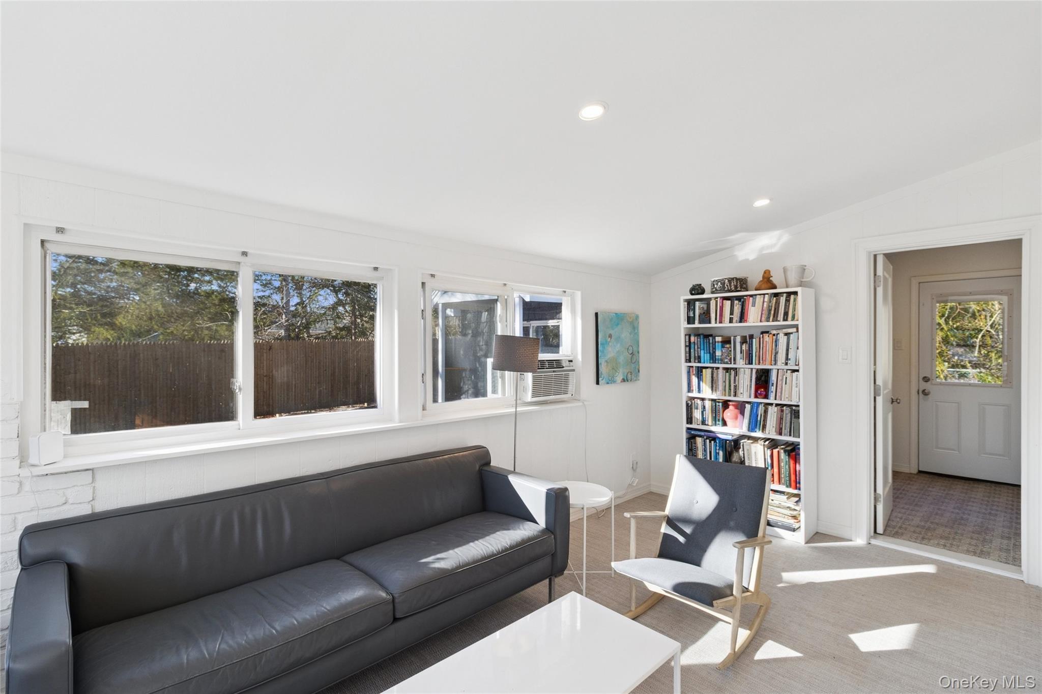 #9 photo, 165 Springville Road, سوفولك Hampton Bays , NY 11946